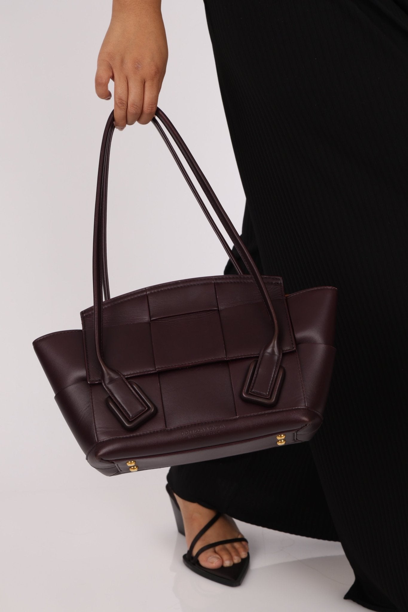 Bottega Veneta Prune Maxi Intrecciato Arco Flap - FashioNica