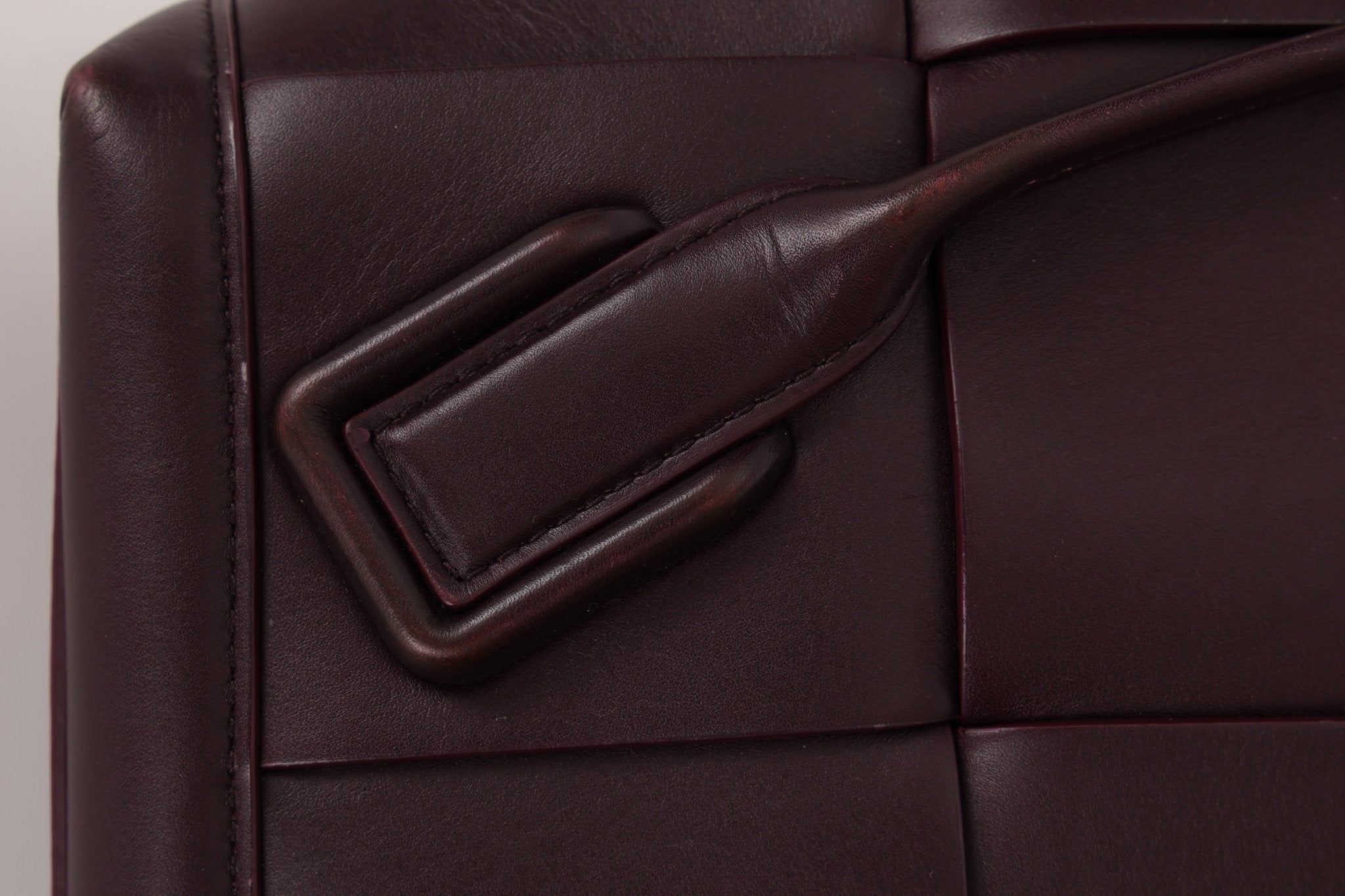 Bottega Veneta Prune Maxi Intrecciato Arco Flap - FashioNica