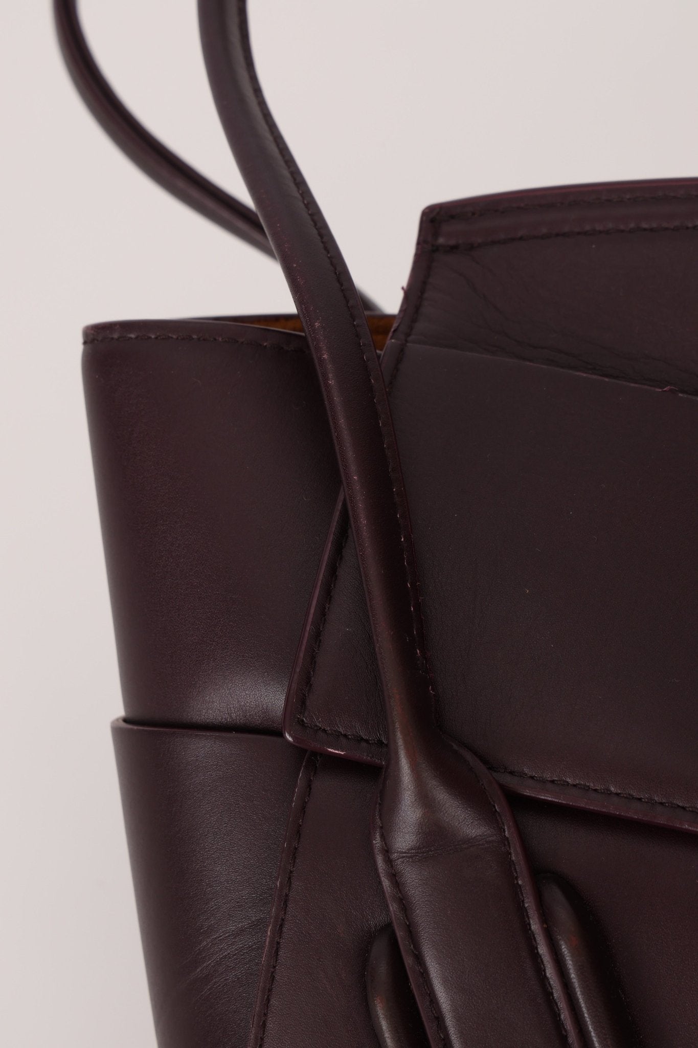 Bottega Veneta Prune Maxi Intrecciato Arco Flap - FashioNica