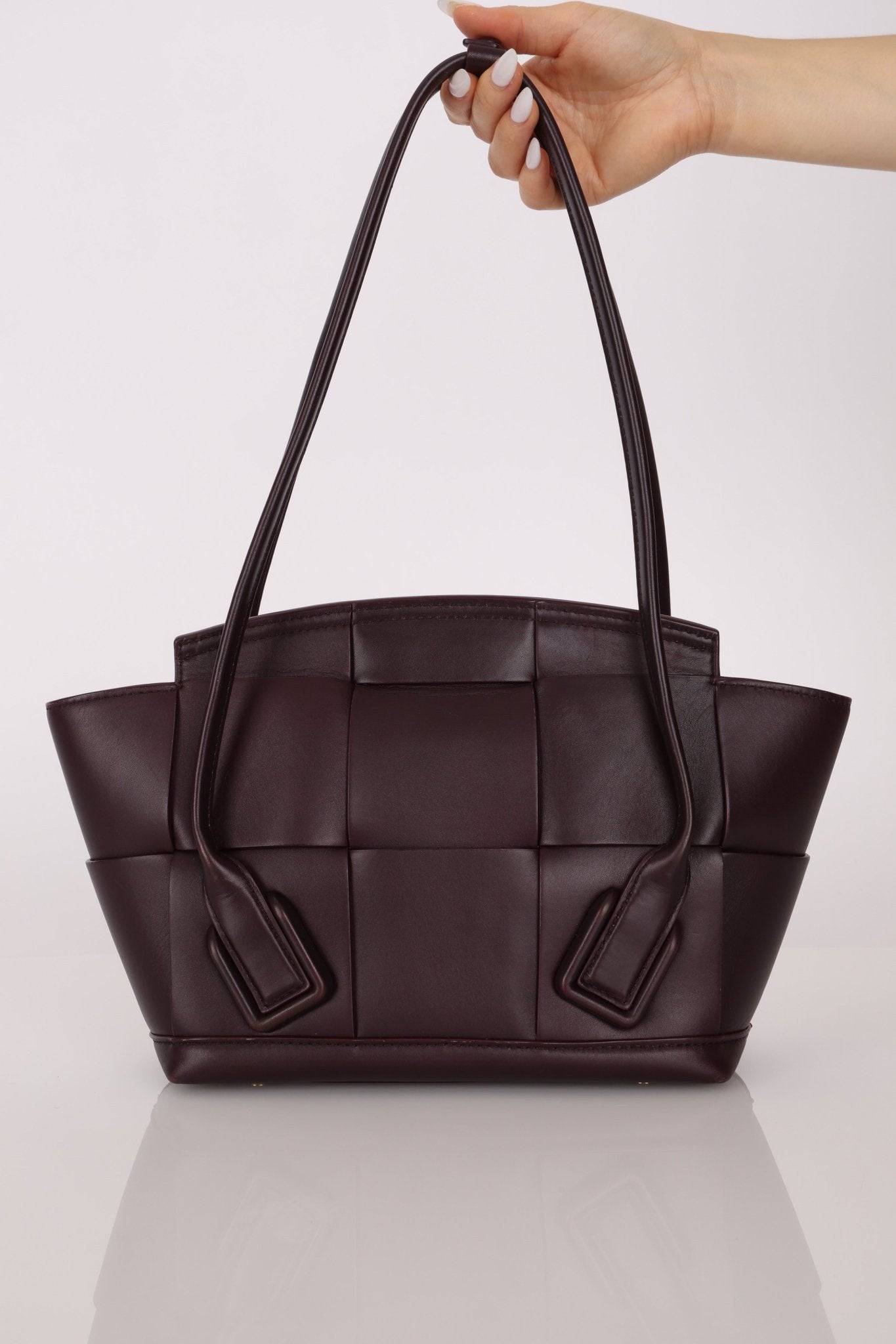 Bottega Veneta Prune Maxi Intrecciato Arco Flap - FashioNica