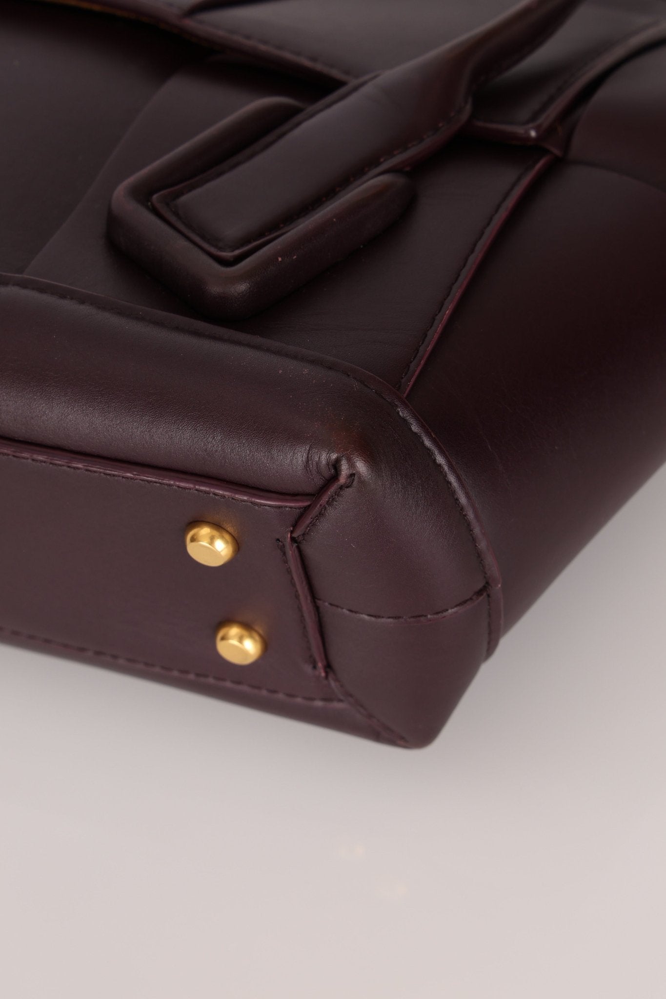 Bottega Veneta Prune Maxi Intrecciato Arco Flap - FashioNica