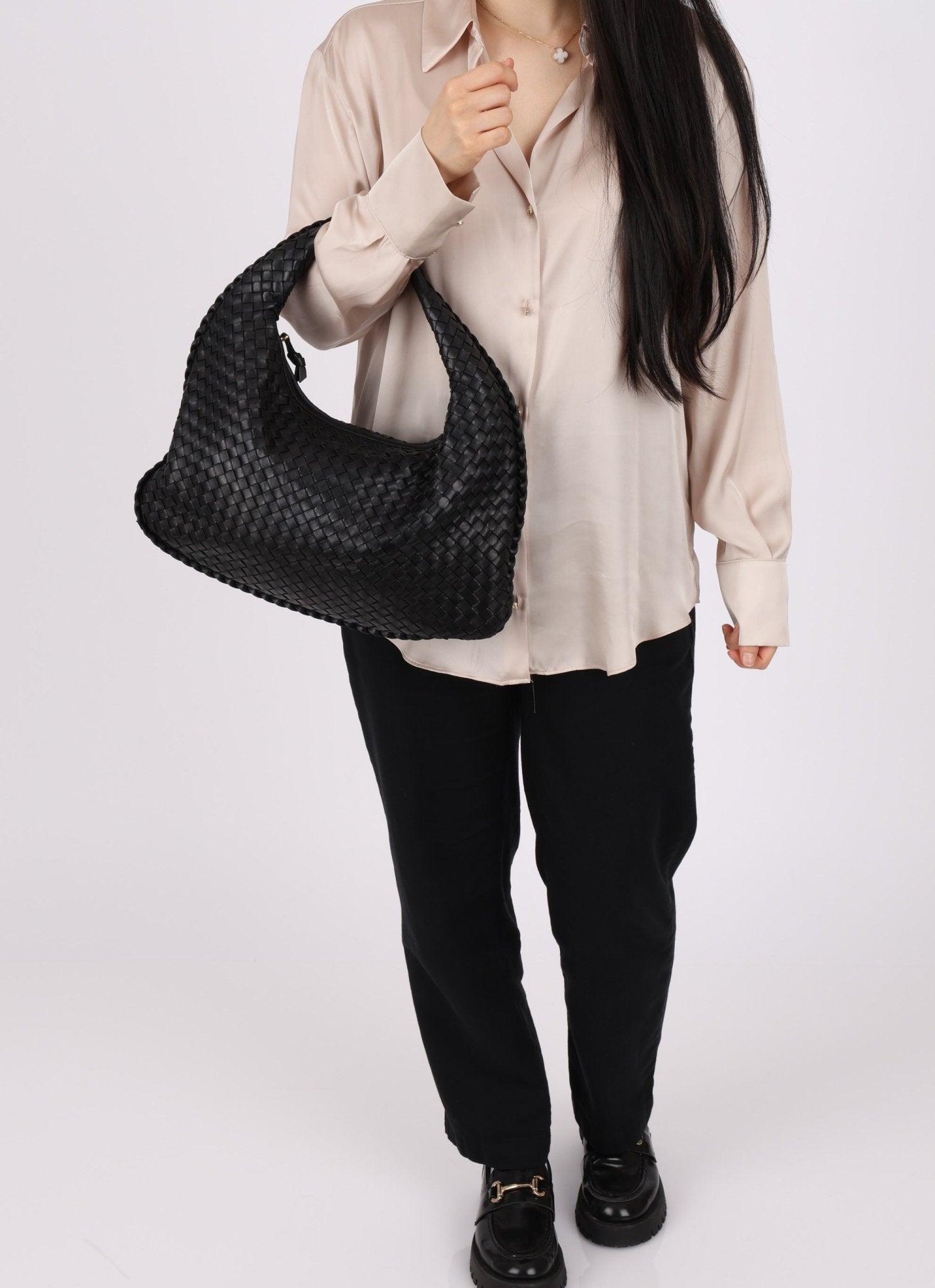 Bottega Veneta Small Intrecciato Black Hobo - FashioNica