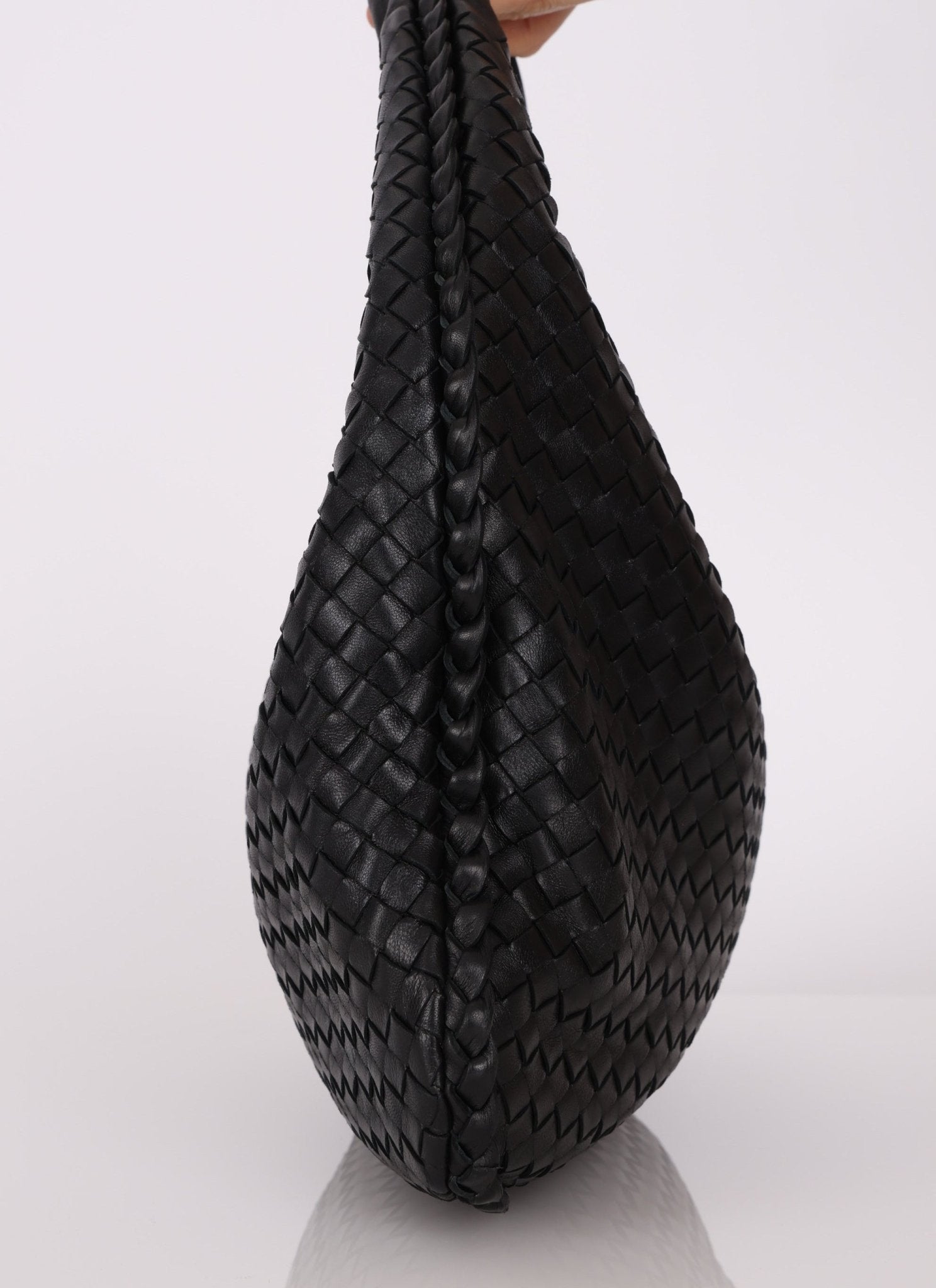 Bottega Veneta Small Intrecciato Black Hobo - FashioNica