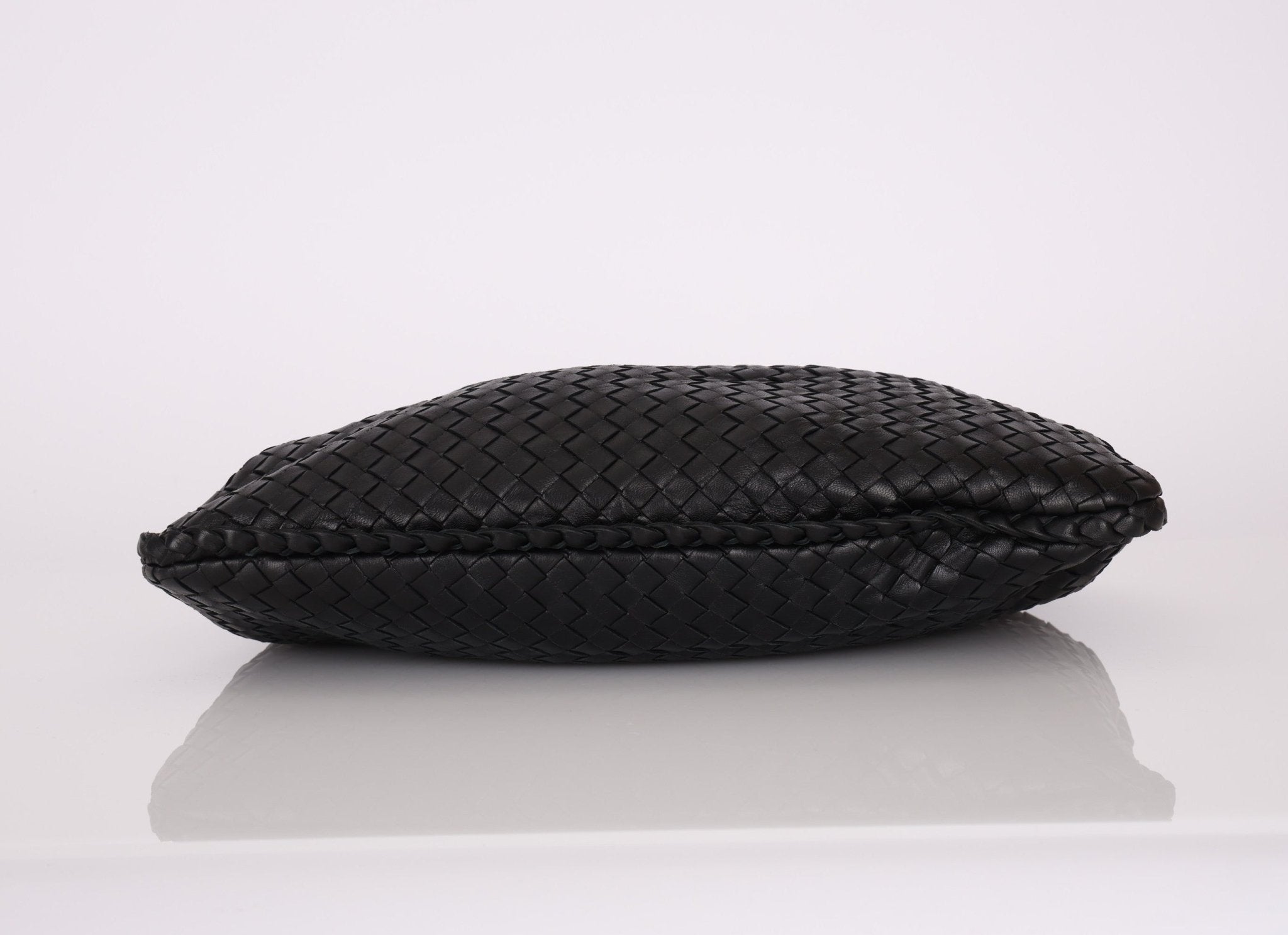 Bottega Veneta Small Intrecciato Black Hobo - FashioNica
