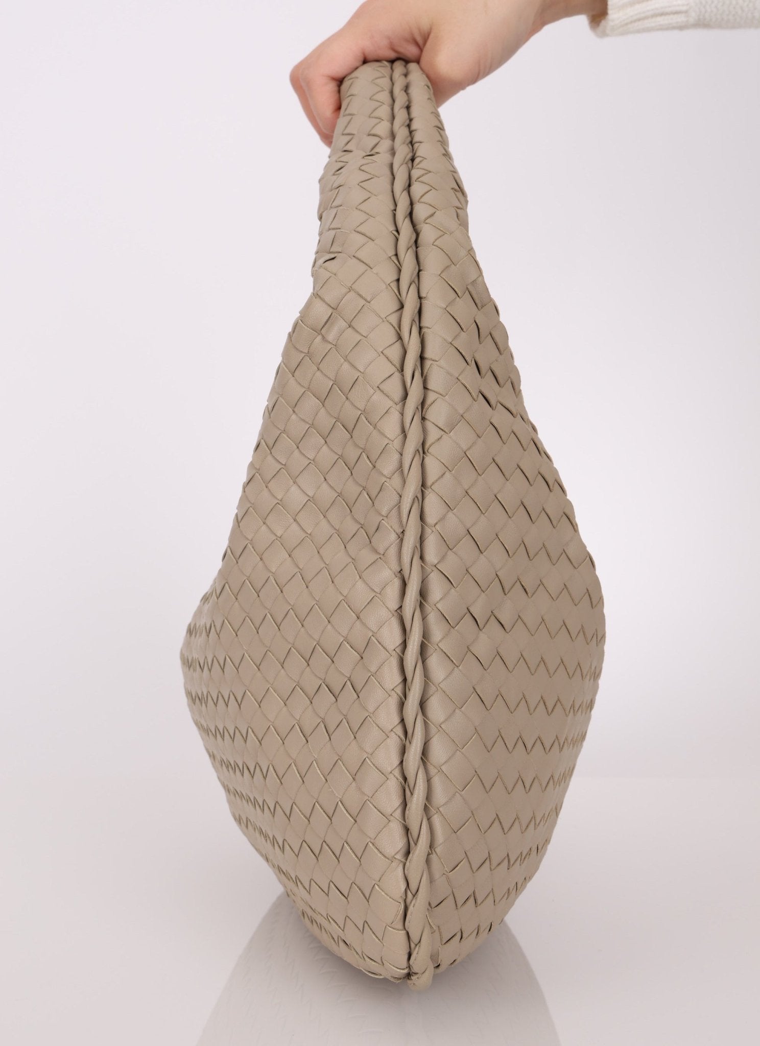 Bottega Veneta Stone Intrecciato Medium Hobo - FashioNica