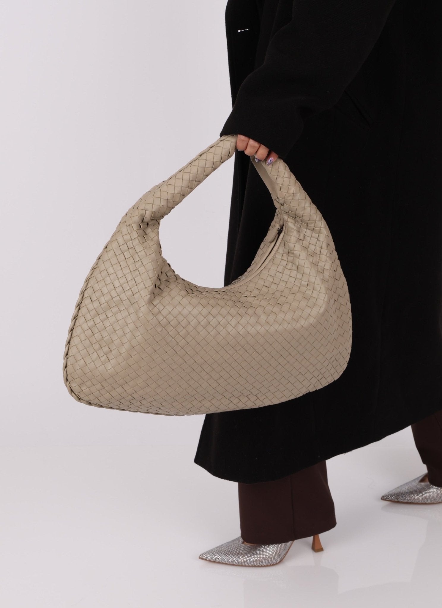 Bottega Veneta Stone Intrecciato Medium Hobo - FashioNica