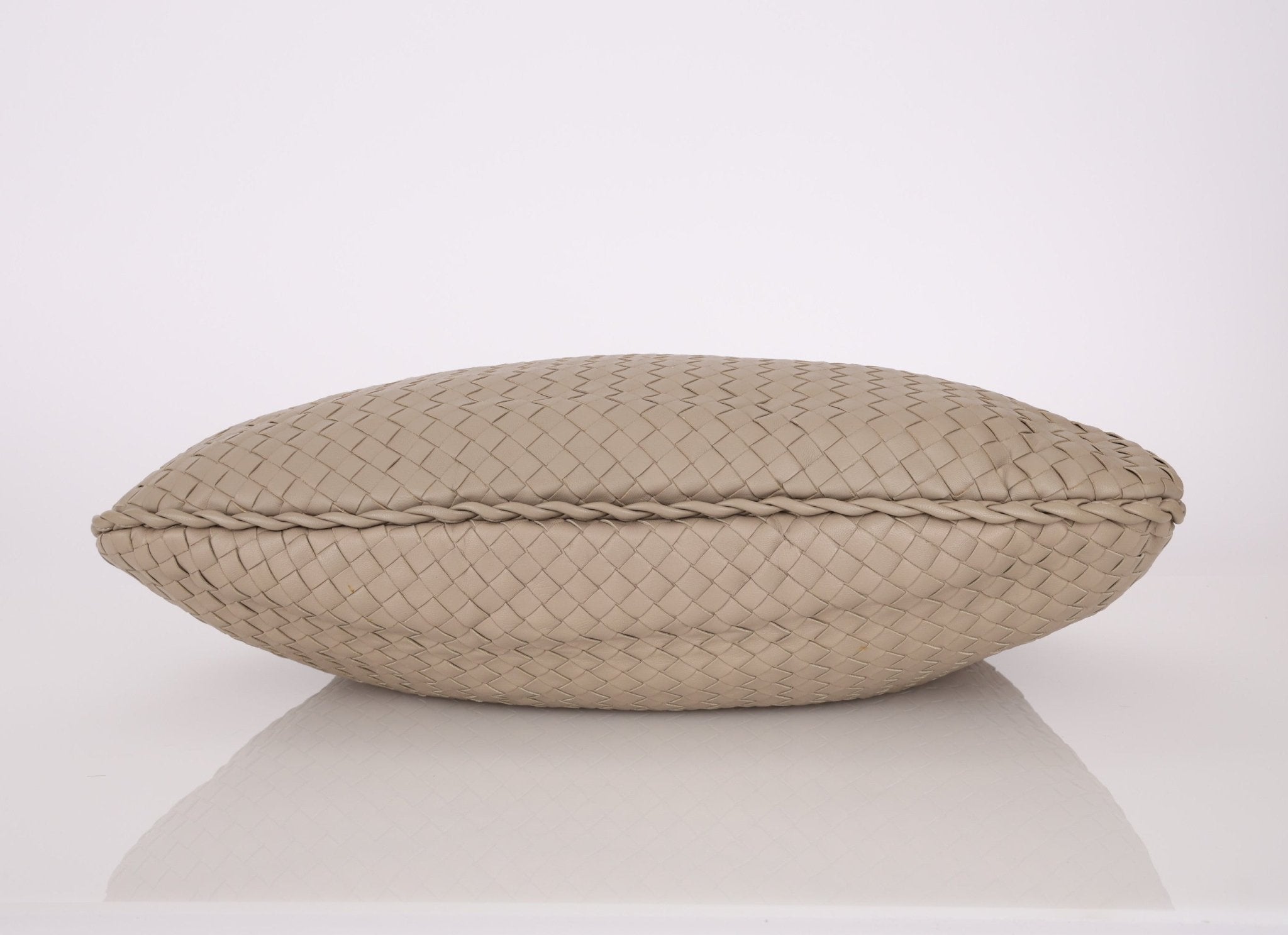 Bottega Veneta Stone Intrecciato Medium Hobo - FashioNica