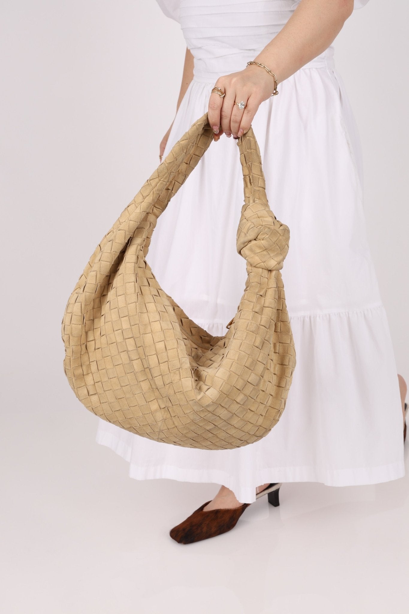 Bottega Veneta Suede Large Jodie - FashioNica