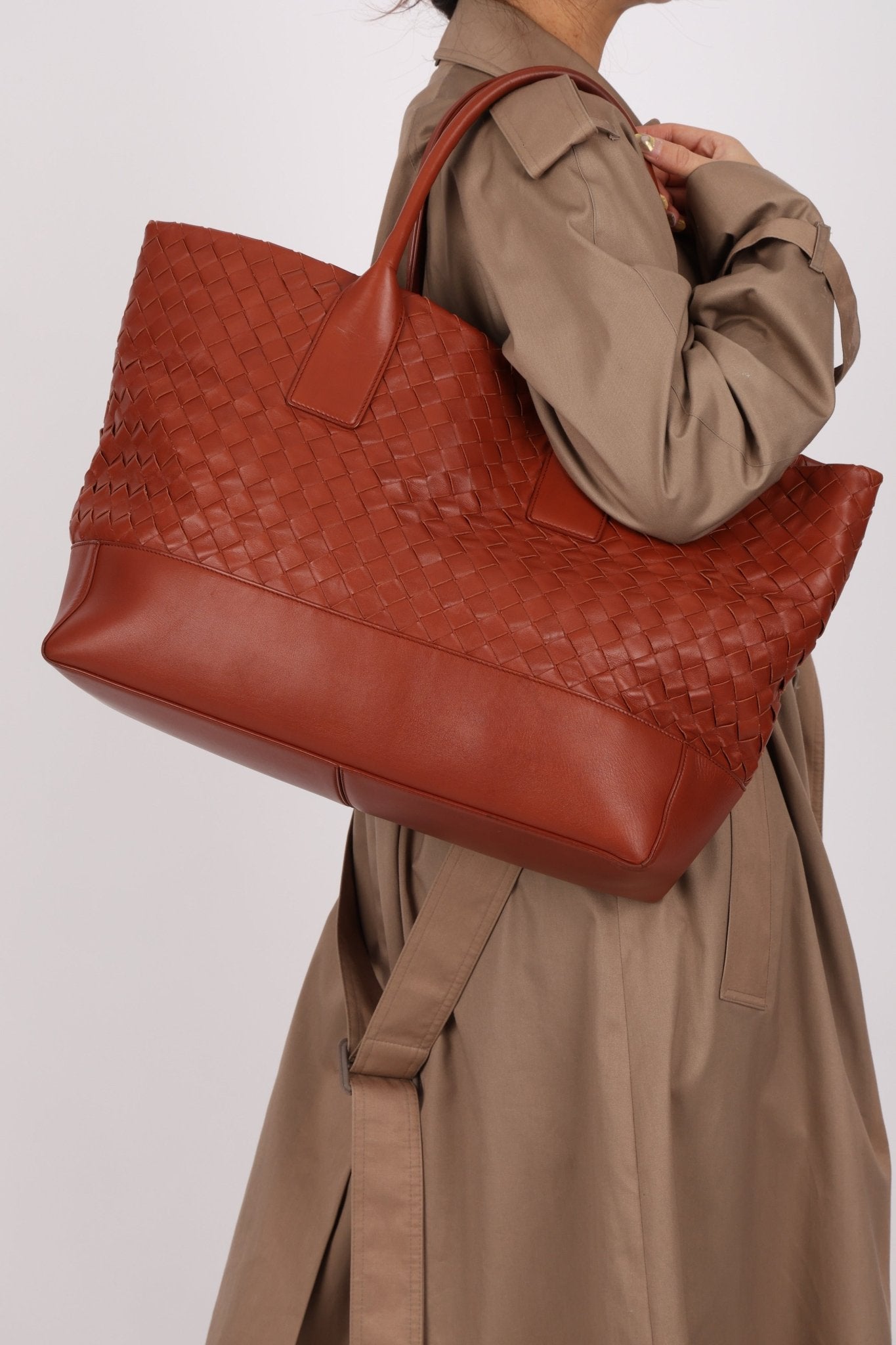 Bottega Veneta Terracotta Castaño Intrecciato Tote - FashioNica