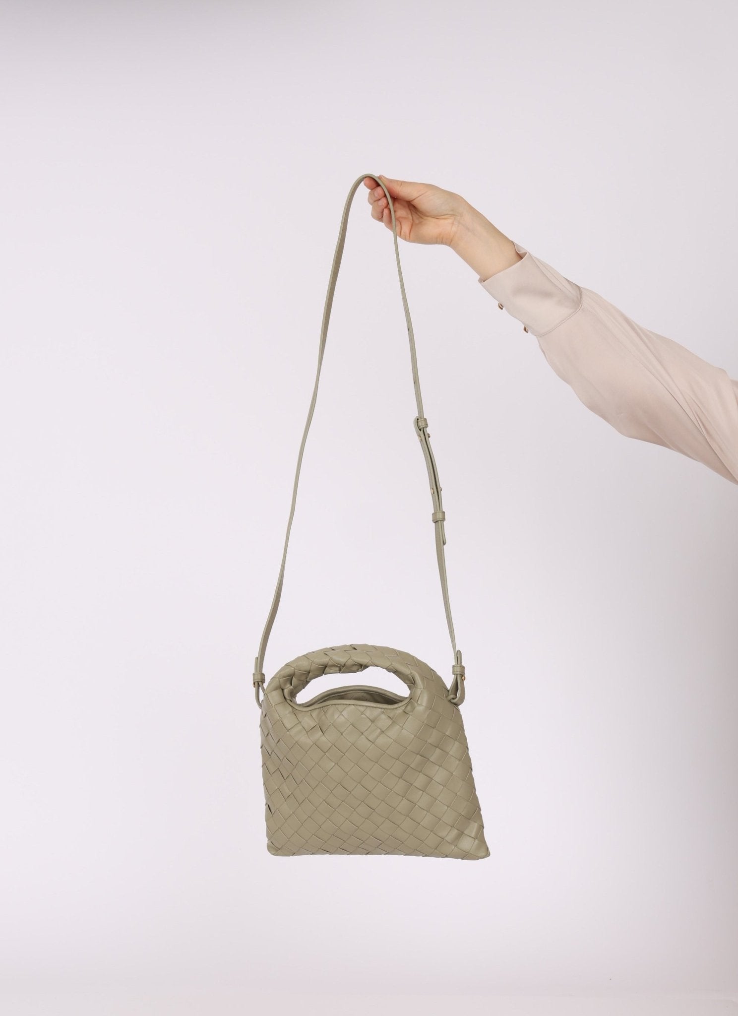 Bottega Veneta Travertine Intrecciato Mini Hop - FashioNica