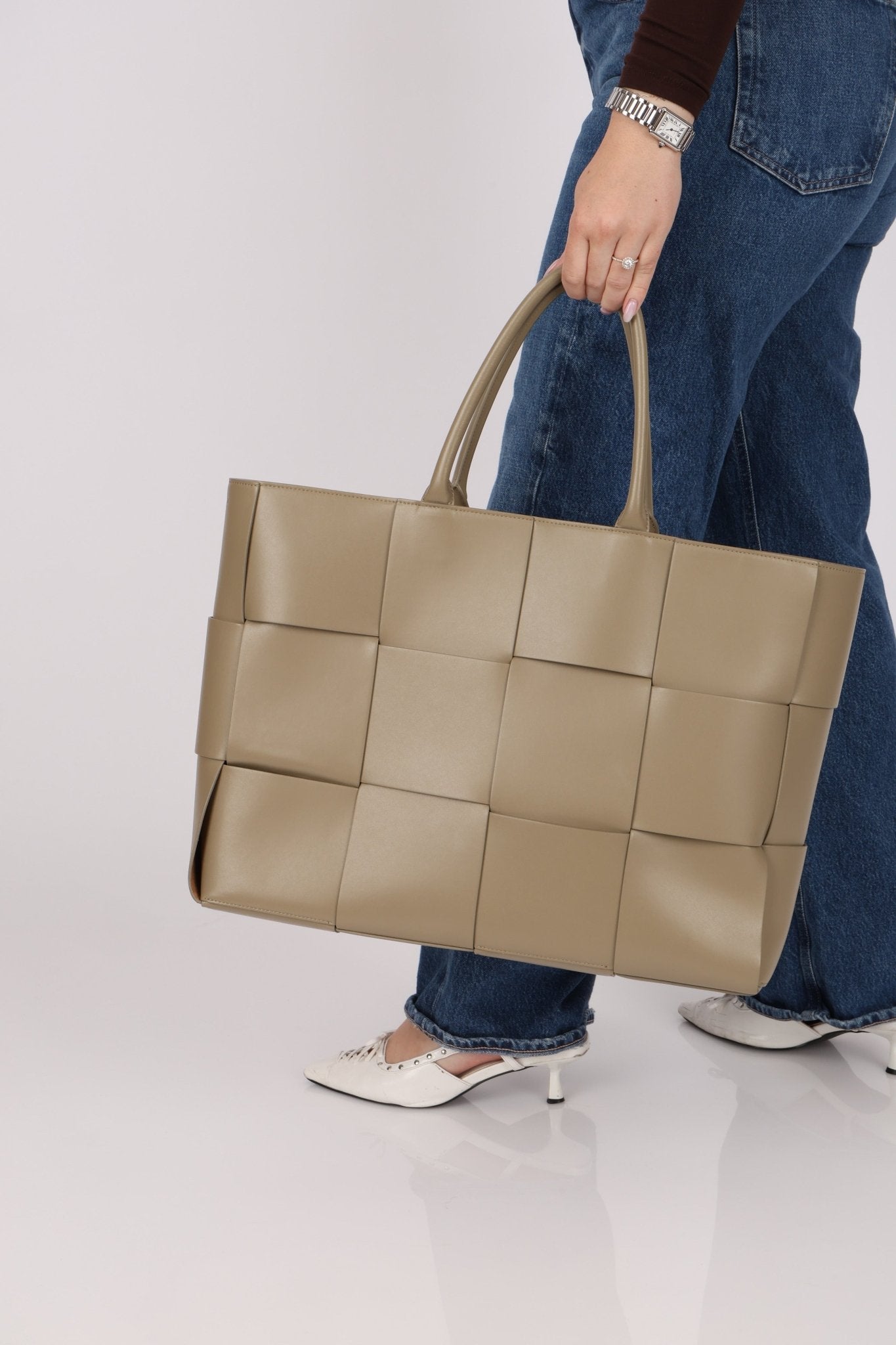 Bottega Veneta Travertine Maxi Intrecciato Large Arco Tote - FashioNica