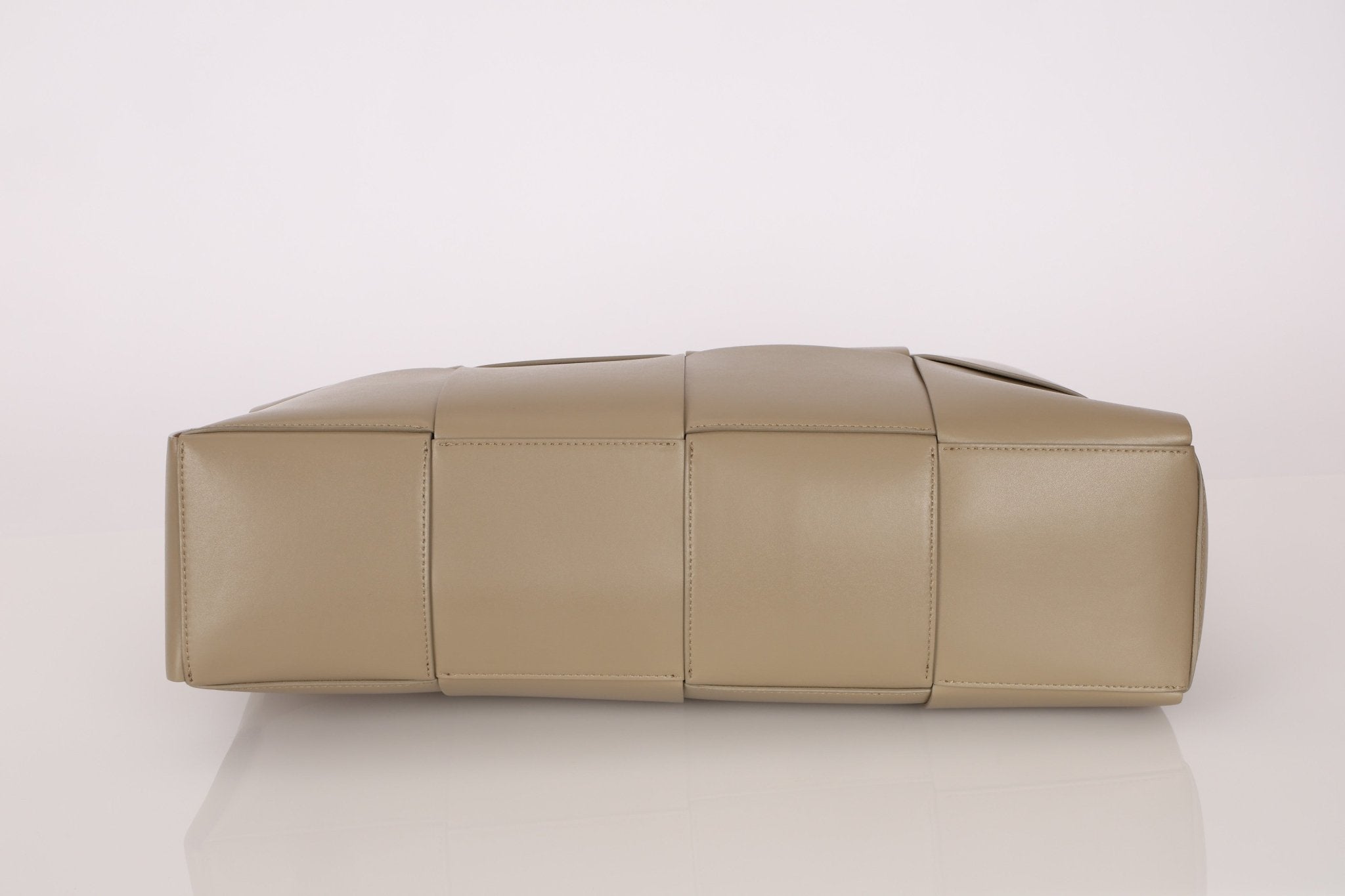 Bottega Veneta Travertine Maxi Intrecciato Large Arco Tote - FashioNica