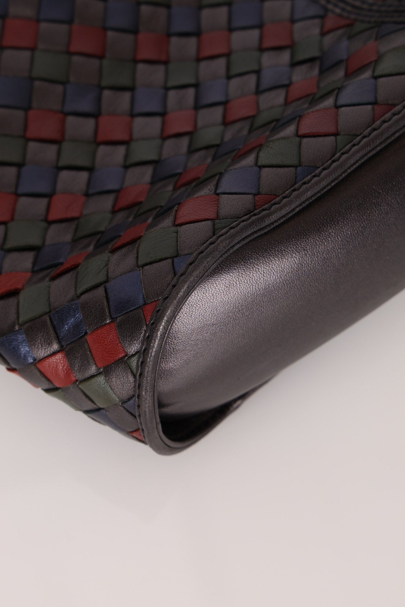 Bottega Veneta Tri - Color Intrecciato Top Handle Tote - FashioNica