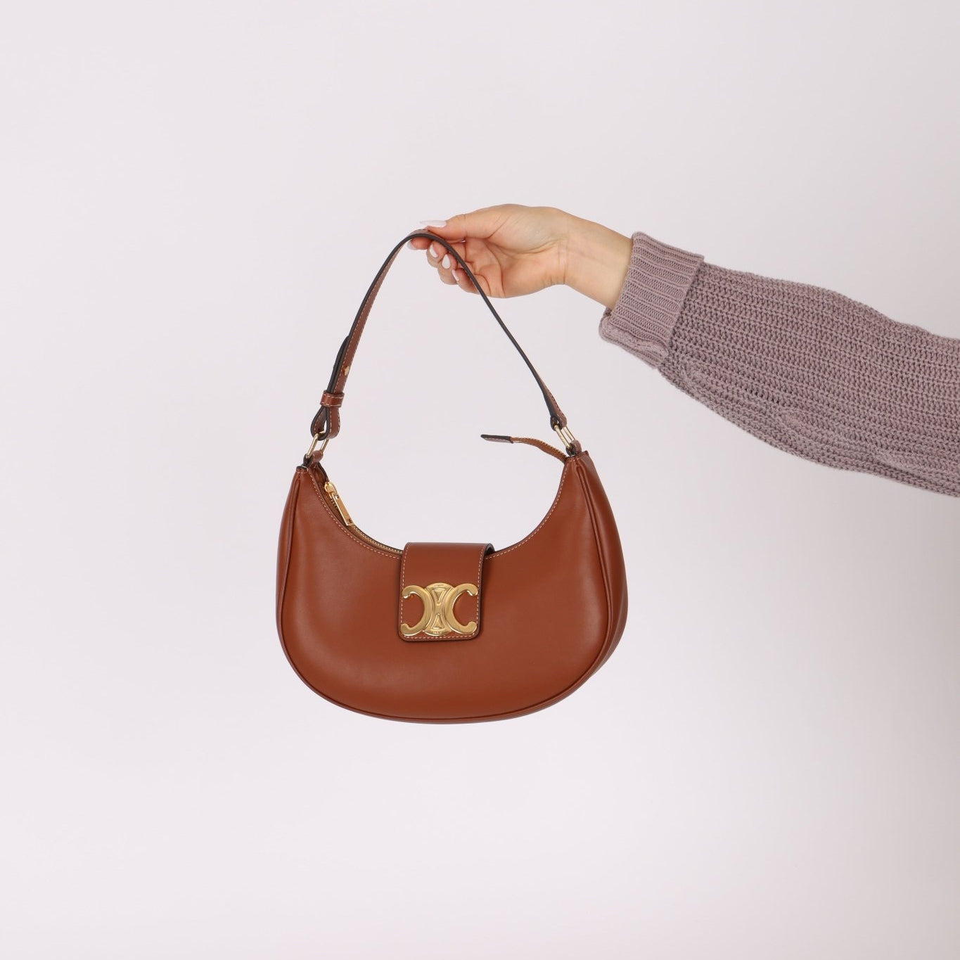 Celine Leather Triomphe Ava Shoulder Bag - FashioNica