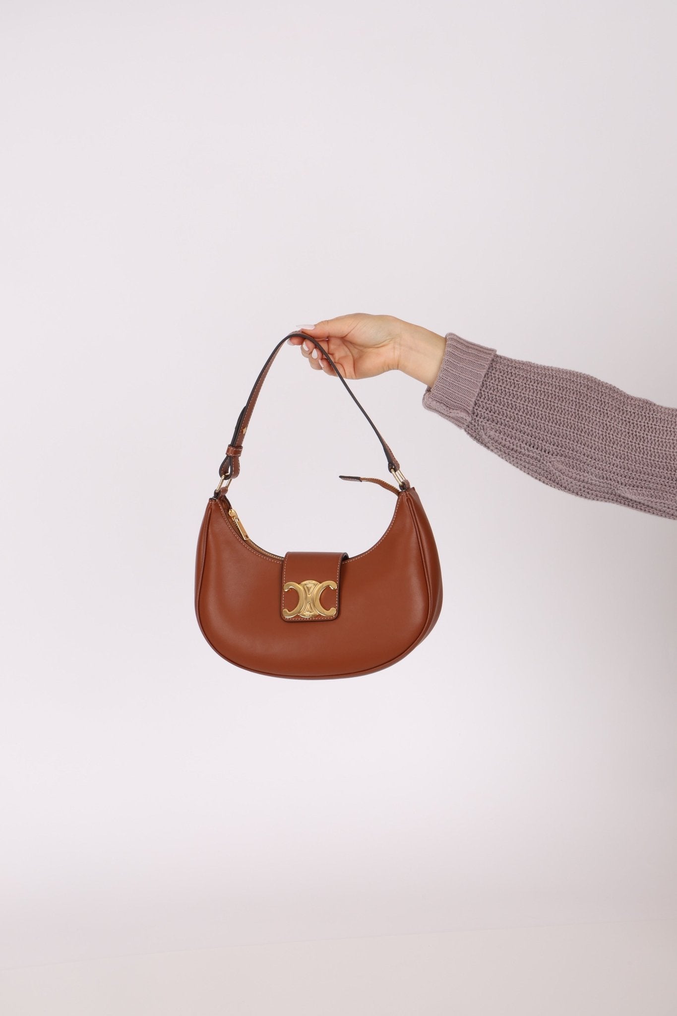 Celine Leather Triomphe Ava Shoulder Bag - FashioNica