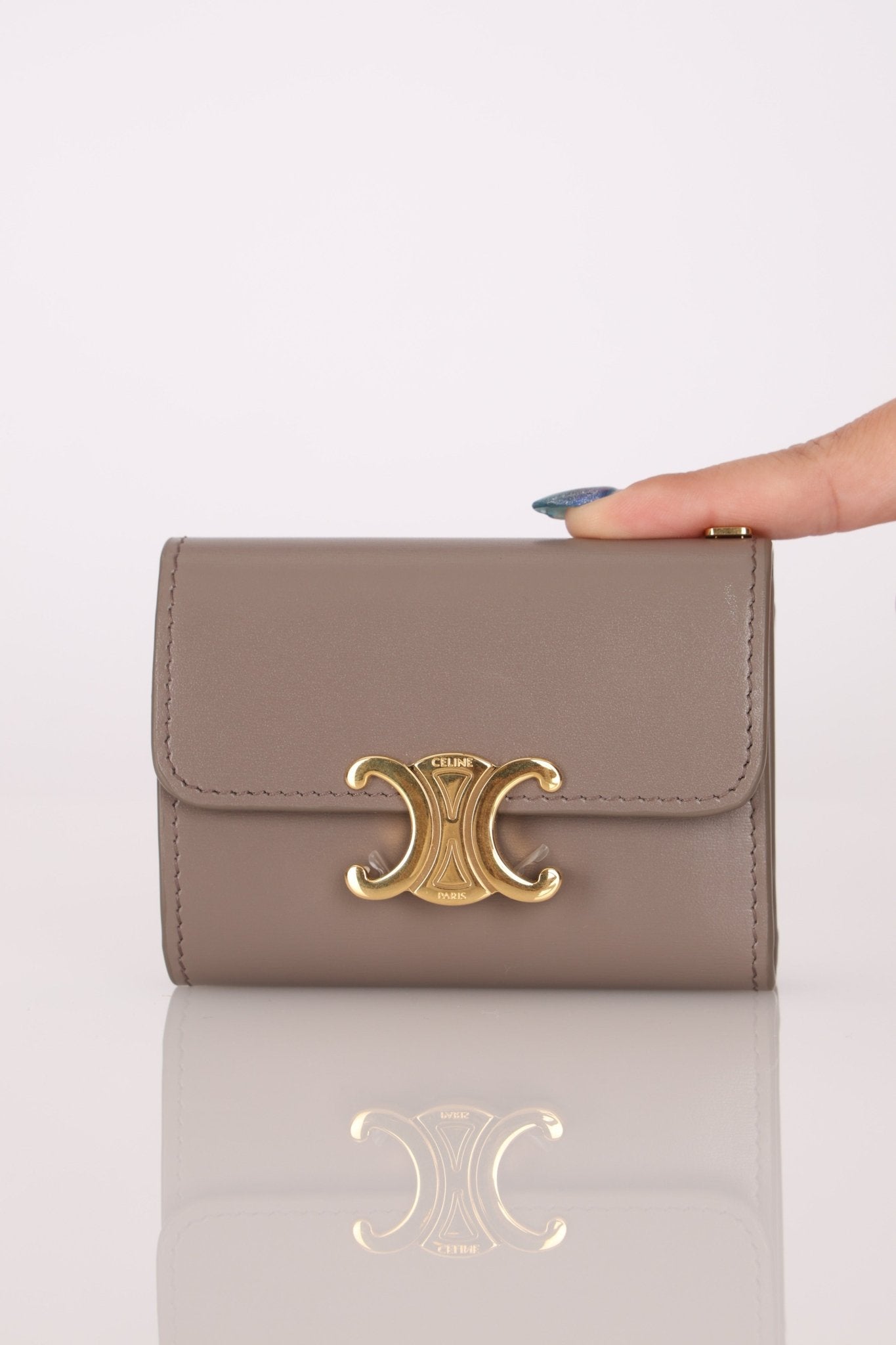 Celine Pebble Triomphe Compact Short Wallet W/ Coin Pouch - FashioNica