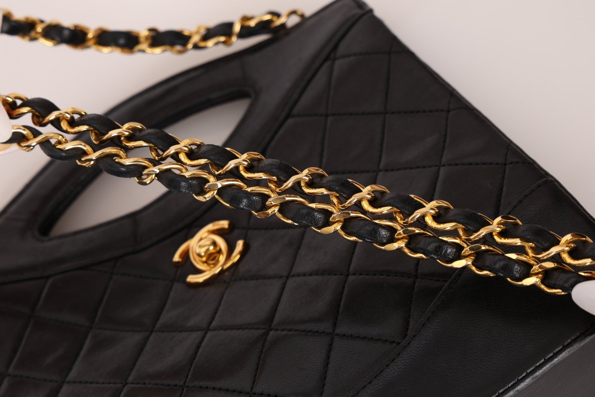 Chanel 1987 Lambskin Quilted Classic Small 31 Shopping Bag 24K GP - FashioNica