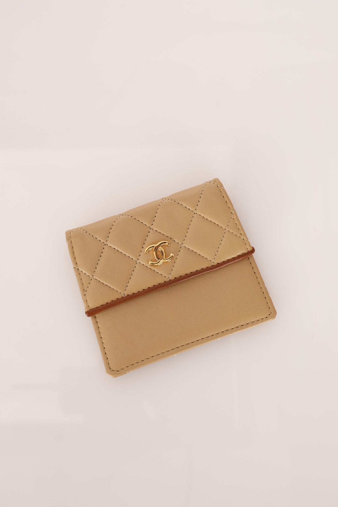 Chanel 1989 Lambskin Two - Tone Trapezoid Single Flap w/ Cardholder - FashioNica