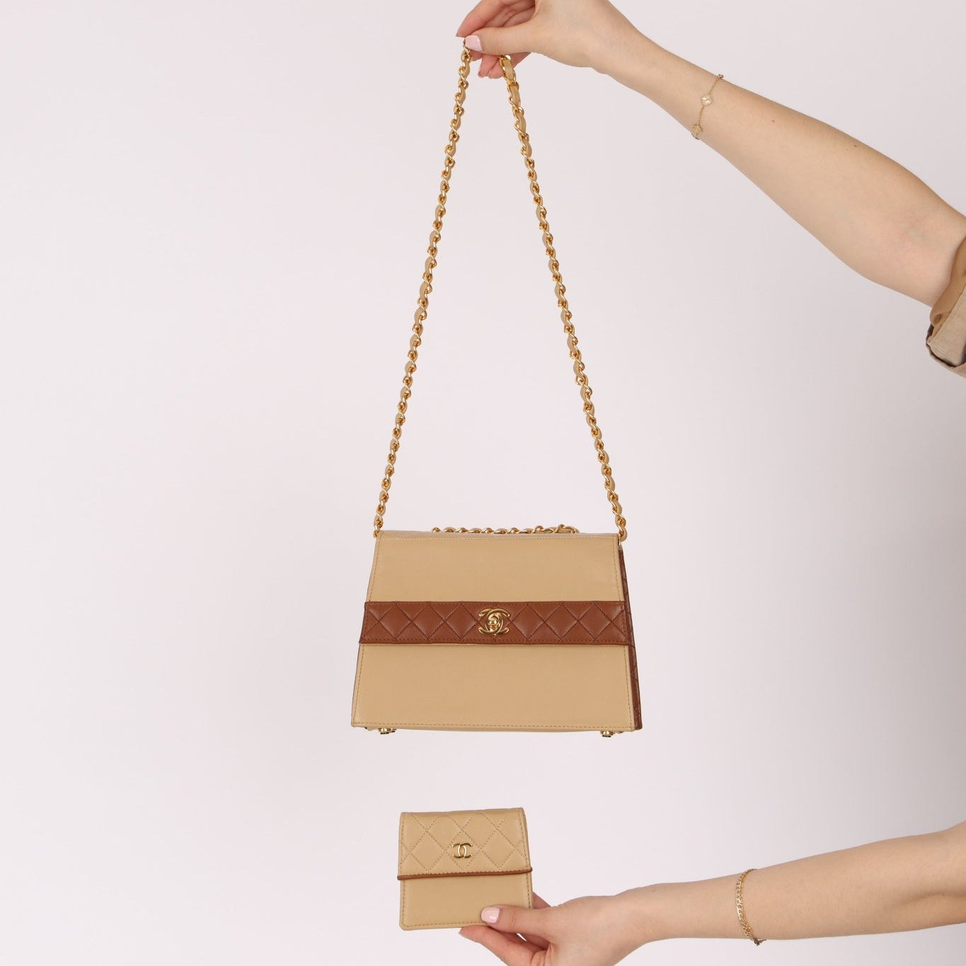 Chanel 1989 Lambskin Two - Tone Trapezoid Single Flap w/ Cardholder - FashioNica