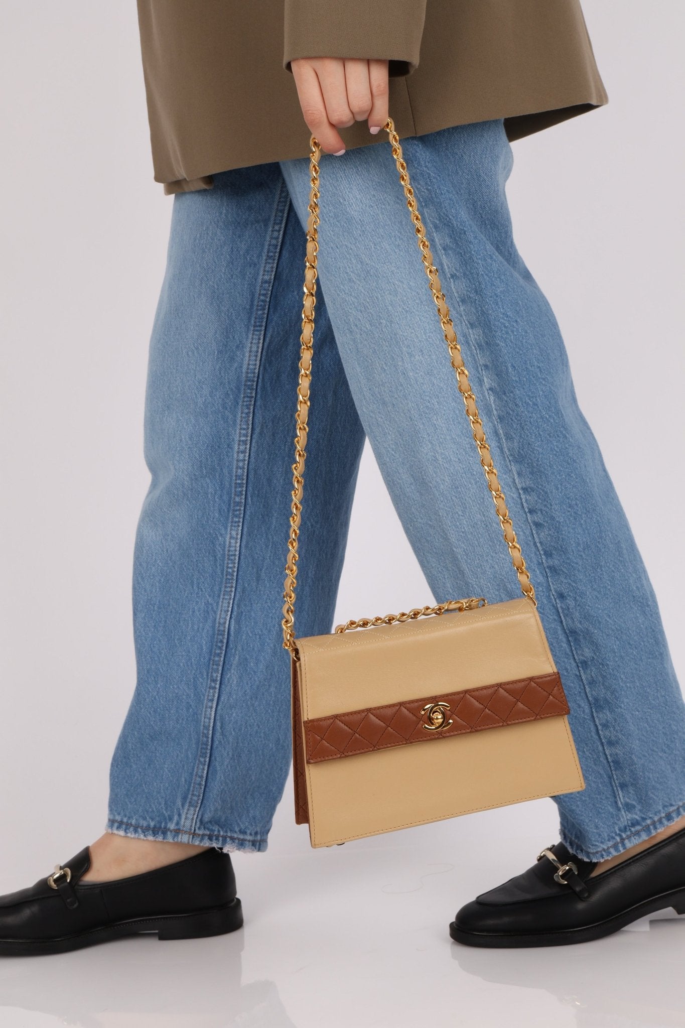 Chanel 1989 Lambskin Two - Tone Trapezoid Single Flap w/ Cardholder - FashioNica