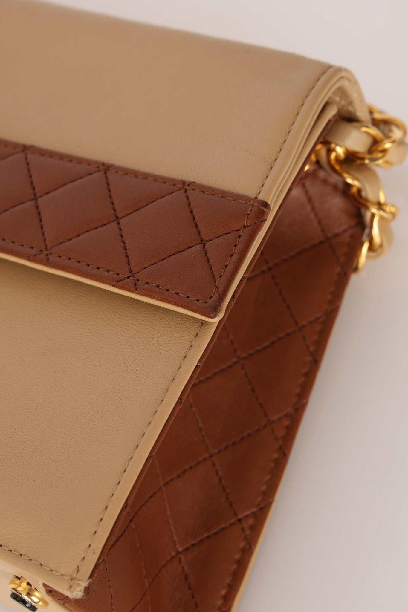 Chanel 1989 Lambskin Two - Tone Trapezoid Single Flap w/ Cardholder - FashioNica