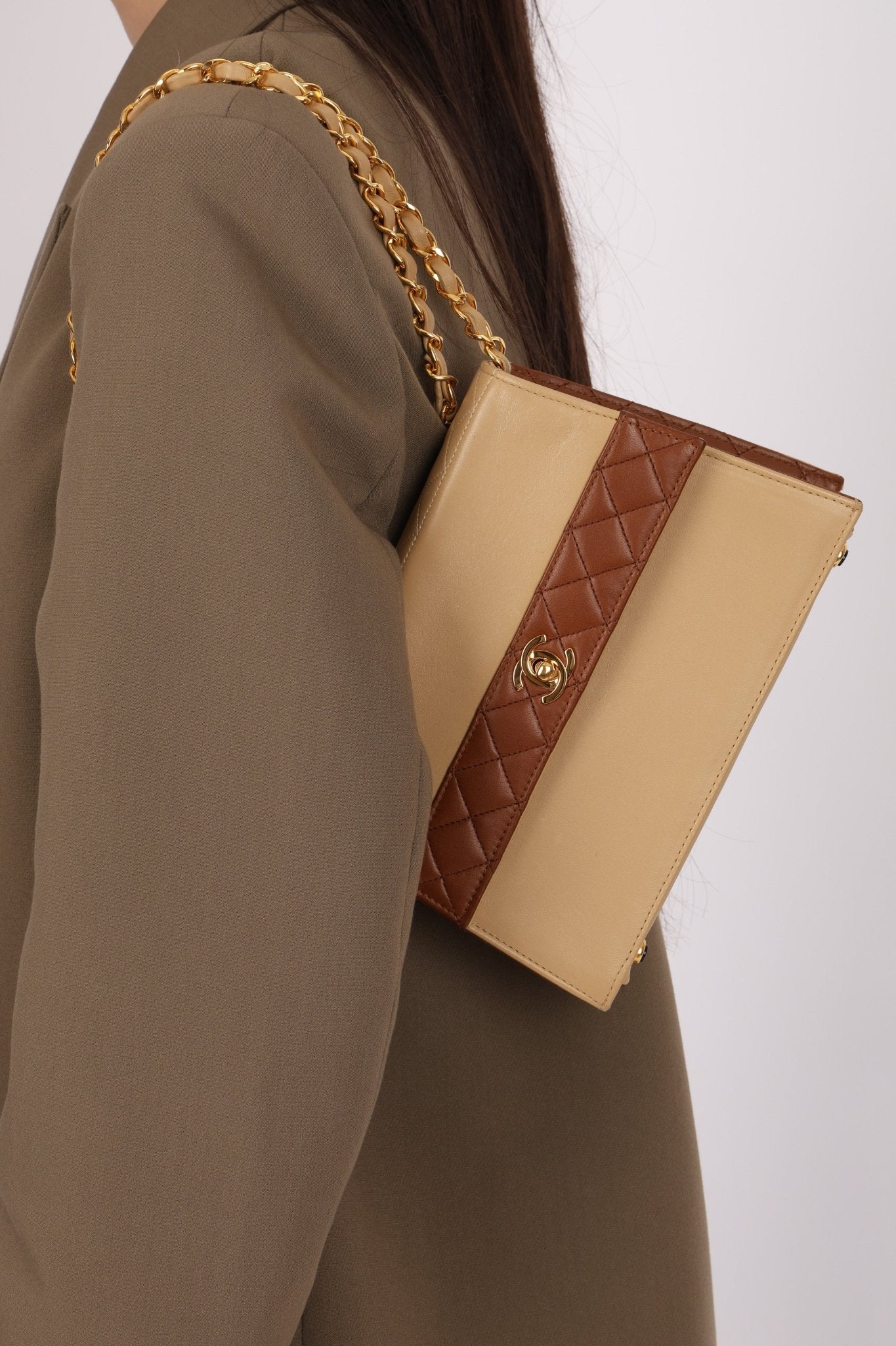 Chanel 1989 Lambskin Two - Tone Trapezoid Single Flap w/ Cardholder - FashioNica