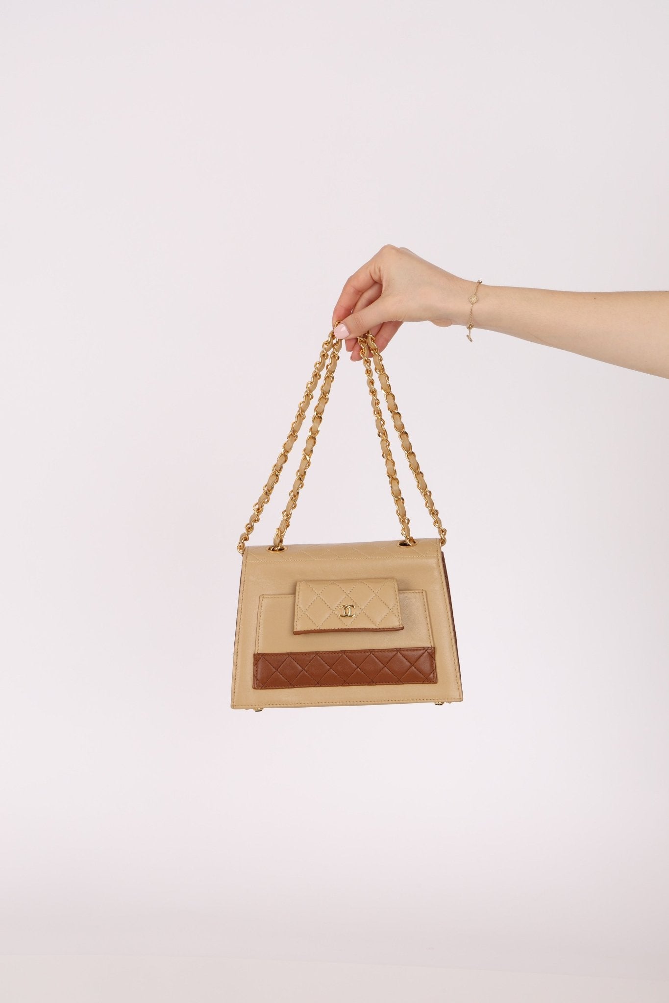 Chanel 1989 Lambskin Two - Tone Trapezoid Single Flap w/ Cardholder - FashioNica