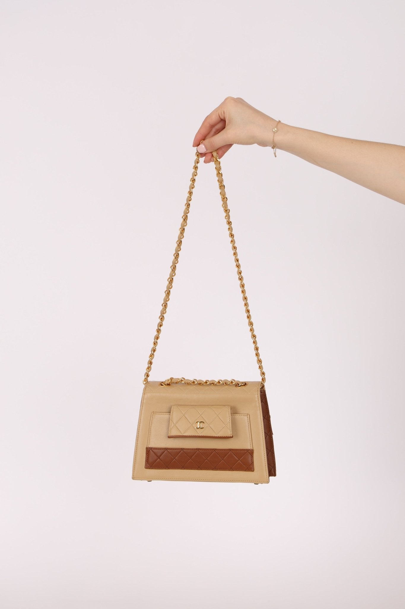 Chanel 1989 Lambskin Two - Tone Trapezoid Single Flap w/ Cardholder - FashioNica