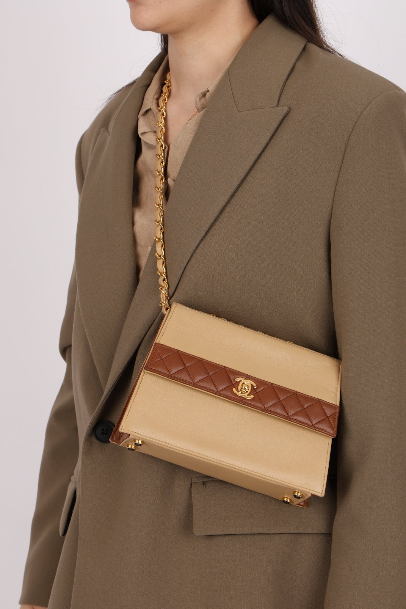 Chanel 1989 Lambskin Two - Tone Trapezoid Single Flap w/ Cardholder - FashioNica