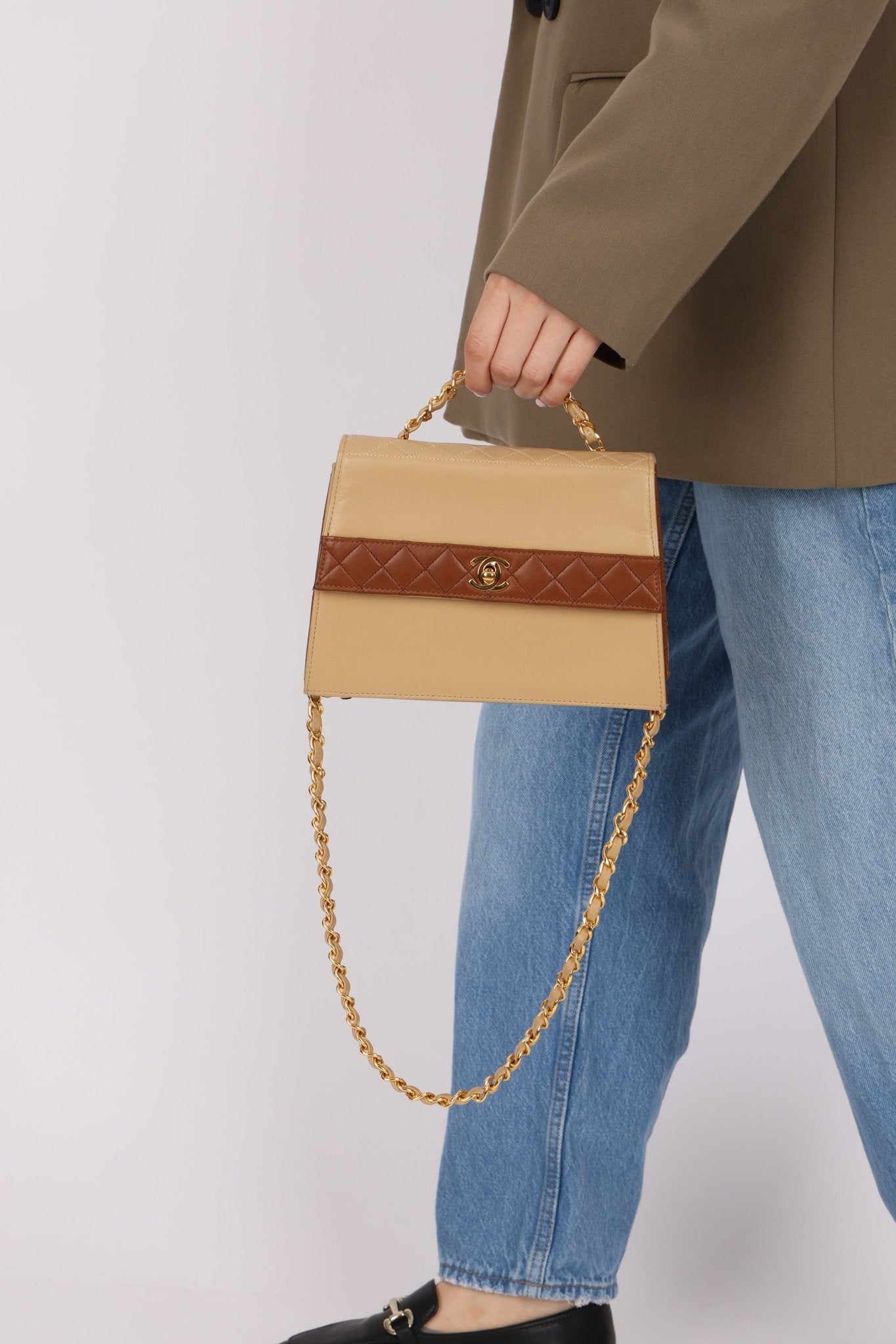 Chanel 1989 Lambskin Two - Tone Trapezoid Single Flap w/ Cardholder - FashioNica