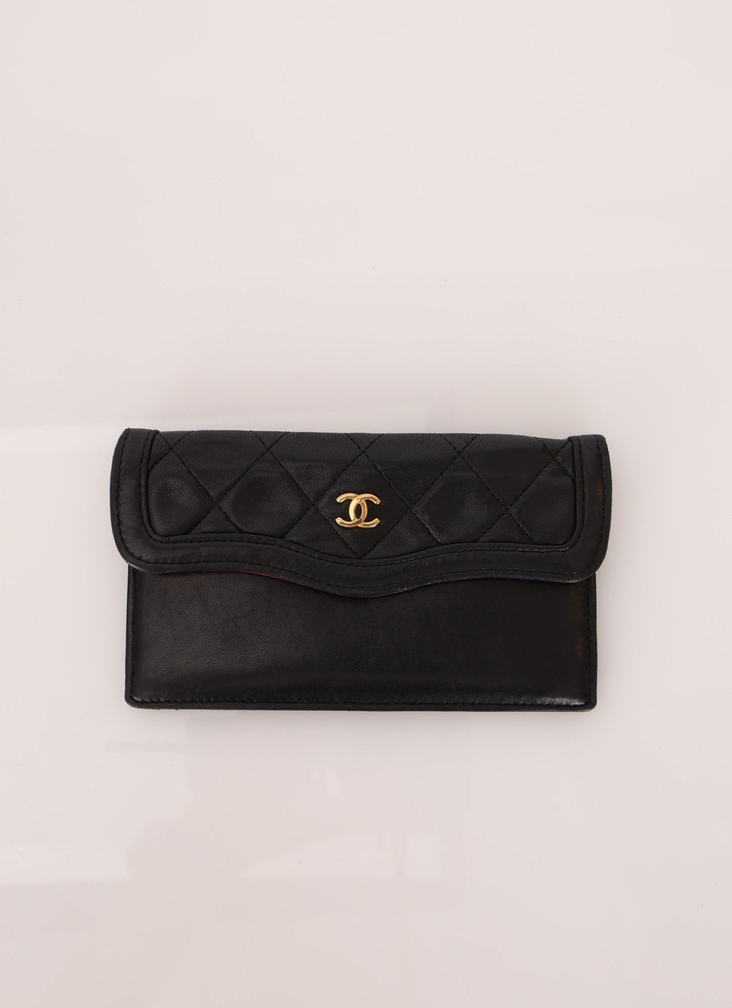 Chanel 1989 Vintage Lambskin Wave Single Flap with Chanel Wallet - FashioNica