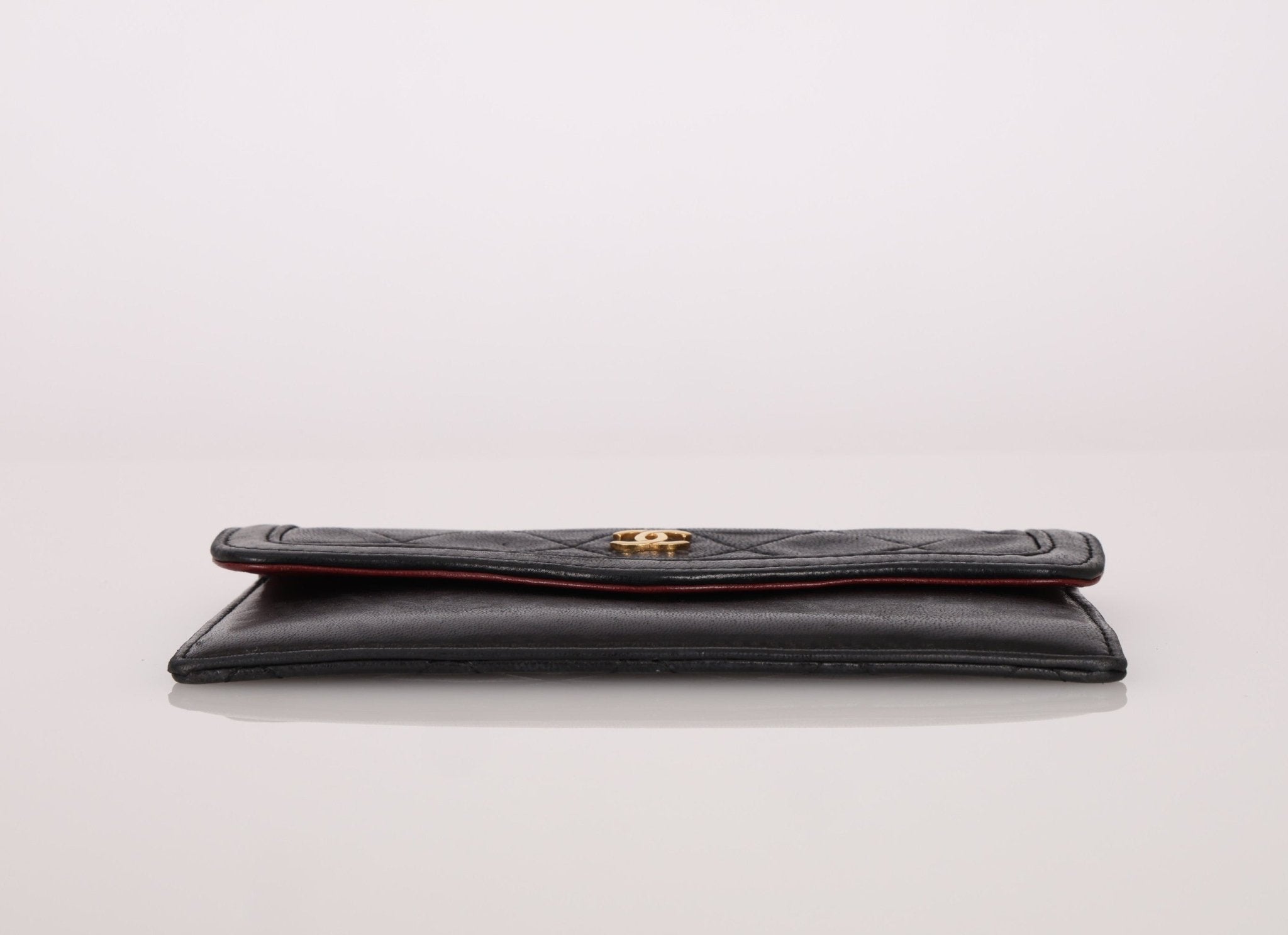 Chanel 1989 Vintage Lambskin Wave Single Flap with Chanel Wallet - FashioNica