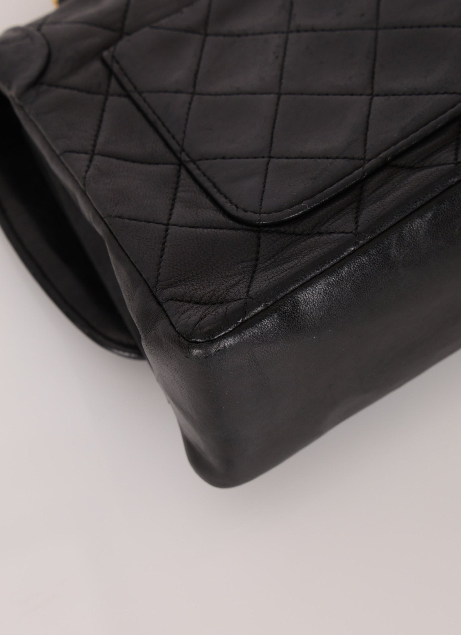 Chanel 1989 Vintage Lambskin Wave Single Flap with Chanel Wallet - FashioNica