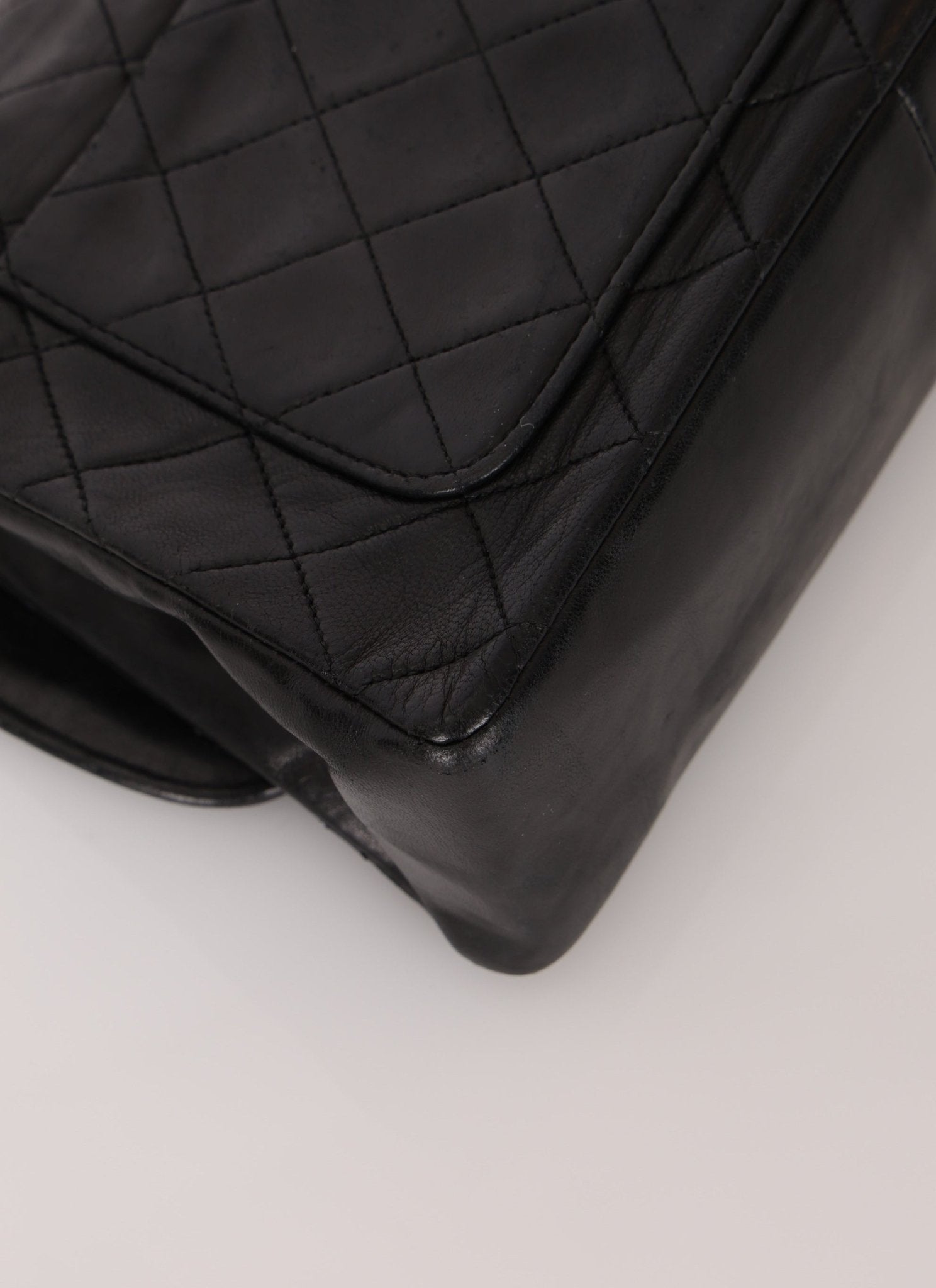 Chanel 1989 Vintage Lambskin Wave Single Flap with Chanel Wallet - FashioNica