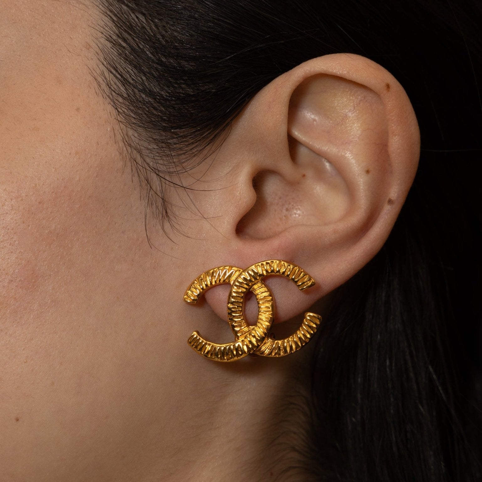 Chanel 1990 Ridged CC Clip - On Earrings 24K GP - FashioNica