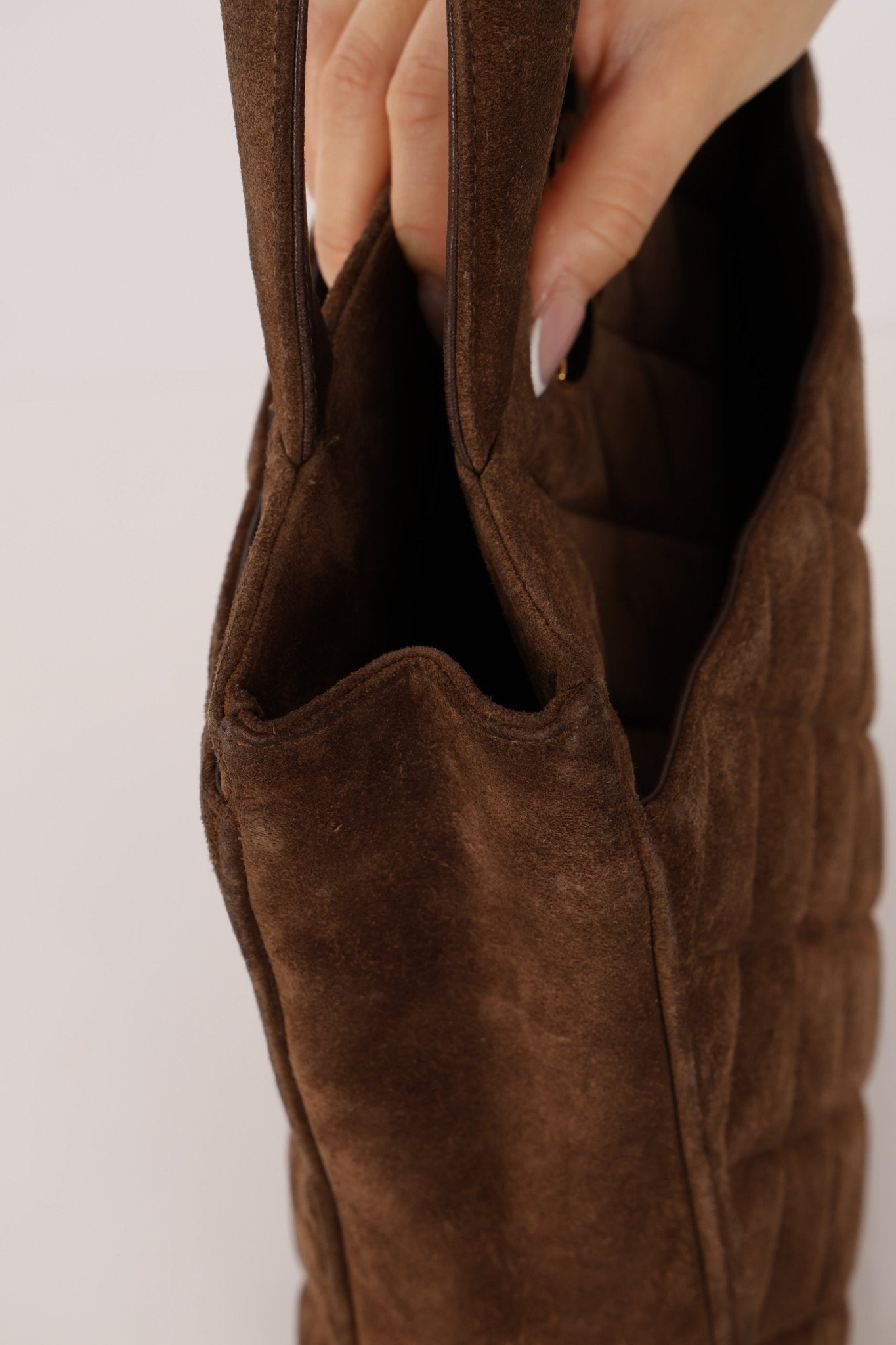 Chanel 1990s Suede Vertical Turnlock Tote 24K GP - FashioNica