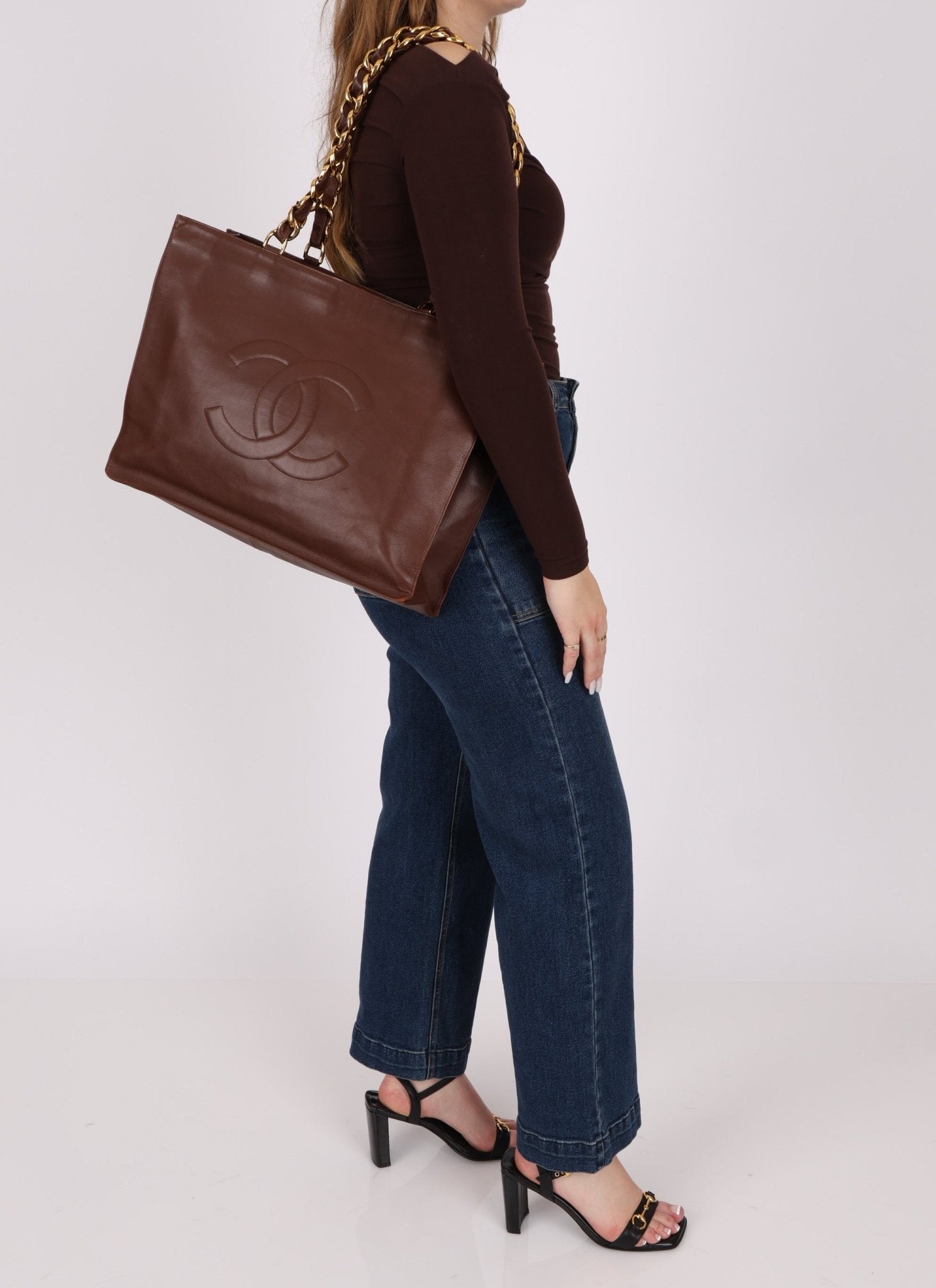 Chanel 1991 Calfskin Chocolate Chunky Chain Tote - FashioNica