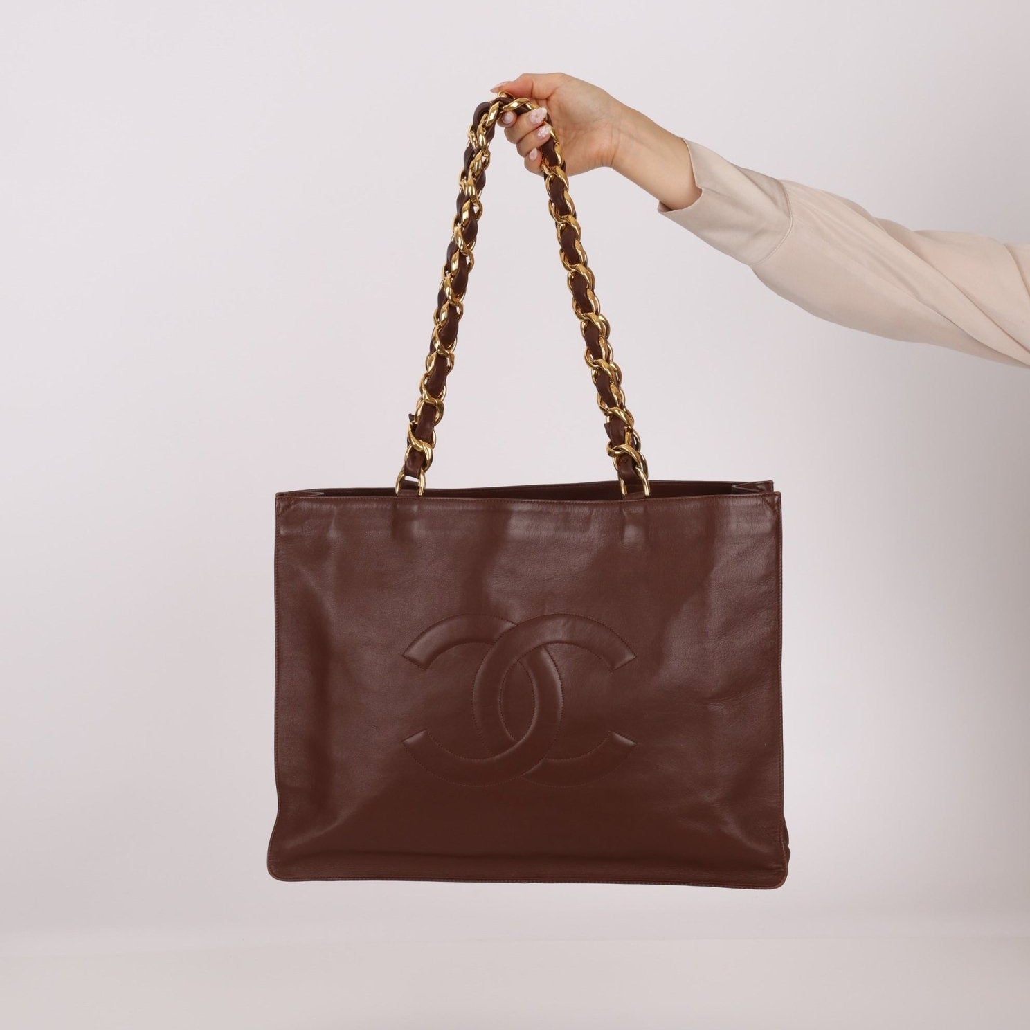 Chanel 1991 Calfskin Chocolate Chunky Chain Tote - FashioNica