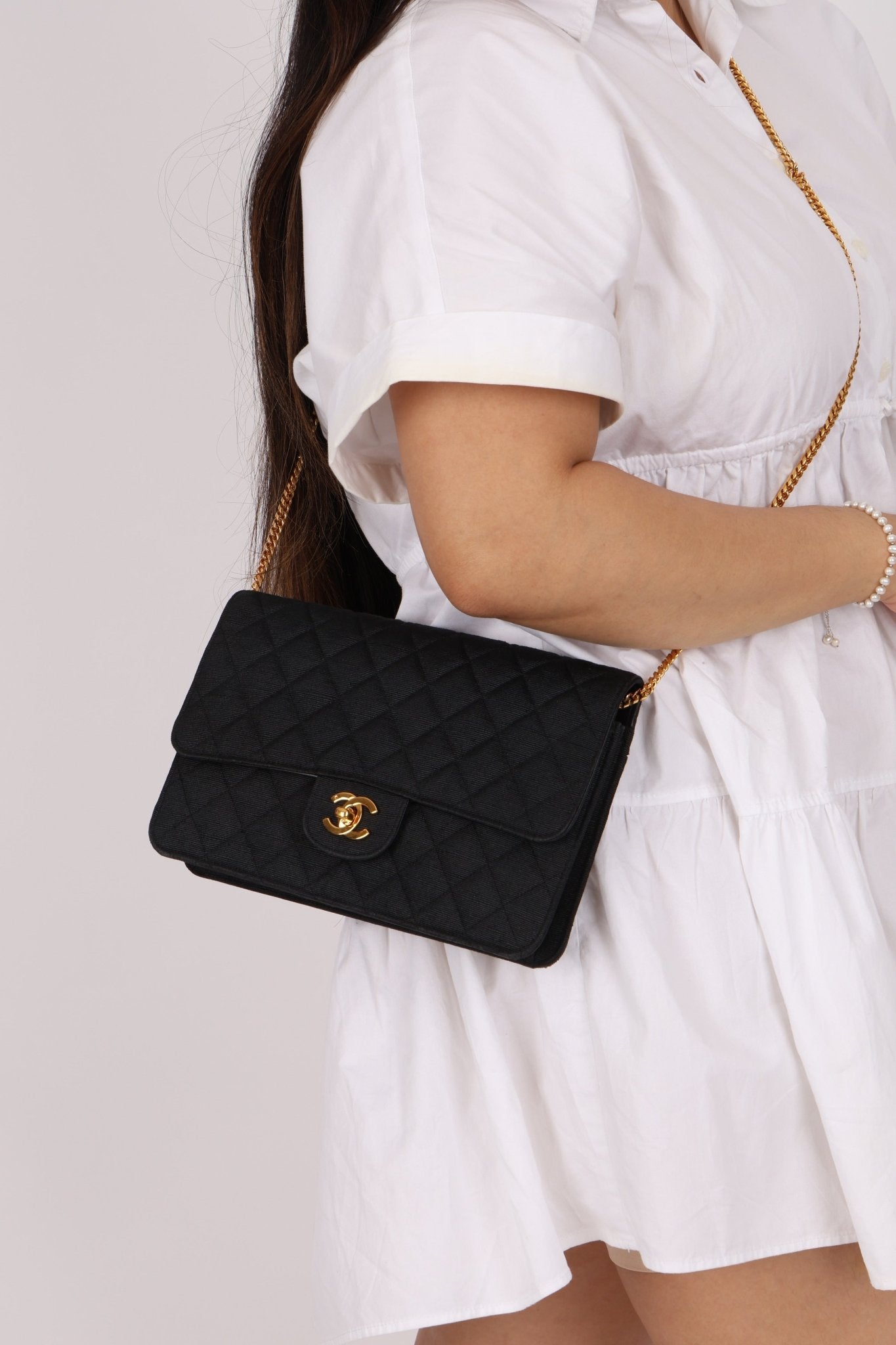 Chanel 1991 Grosgrain Chain Turnlock Single Flap 24k GP - FashioNica