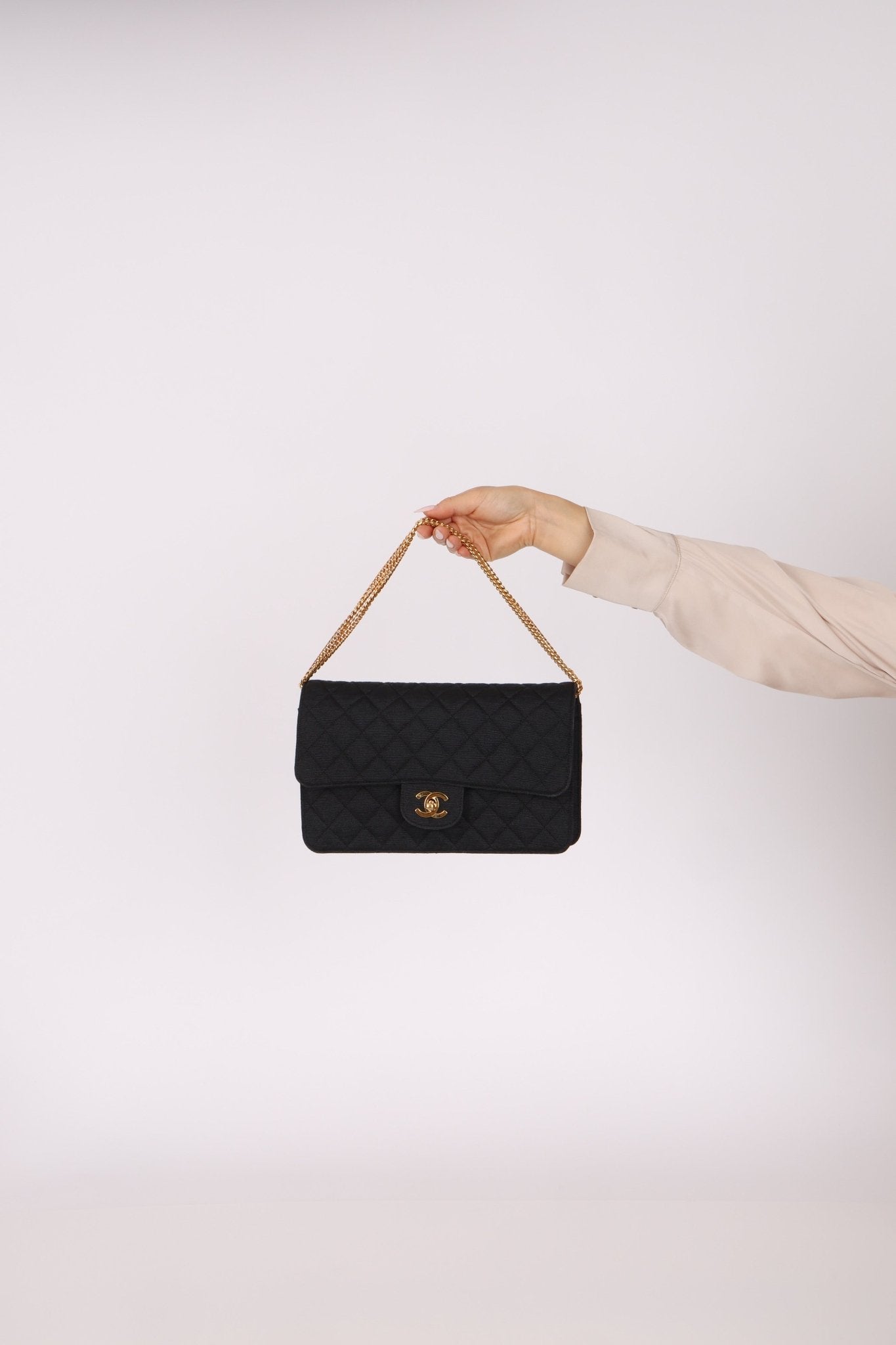 Chanel 1991 Grosgrain Chain Turnlock Single Flap 24k GP - FashioNica