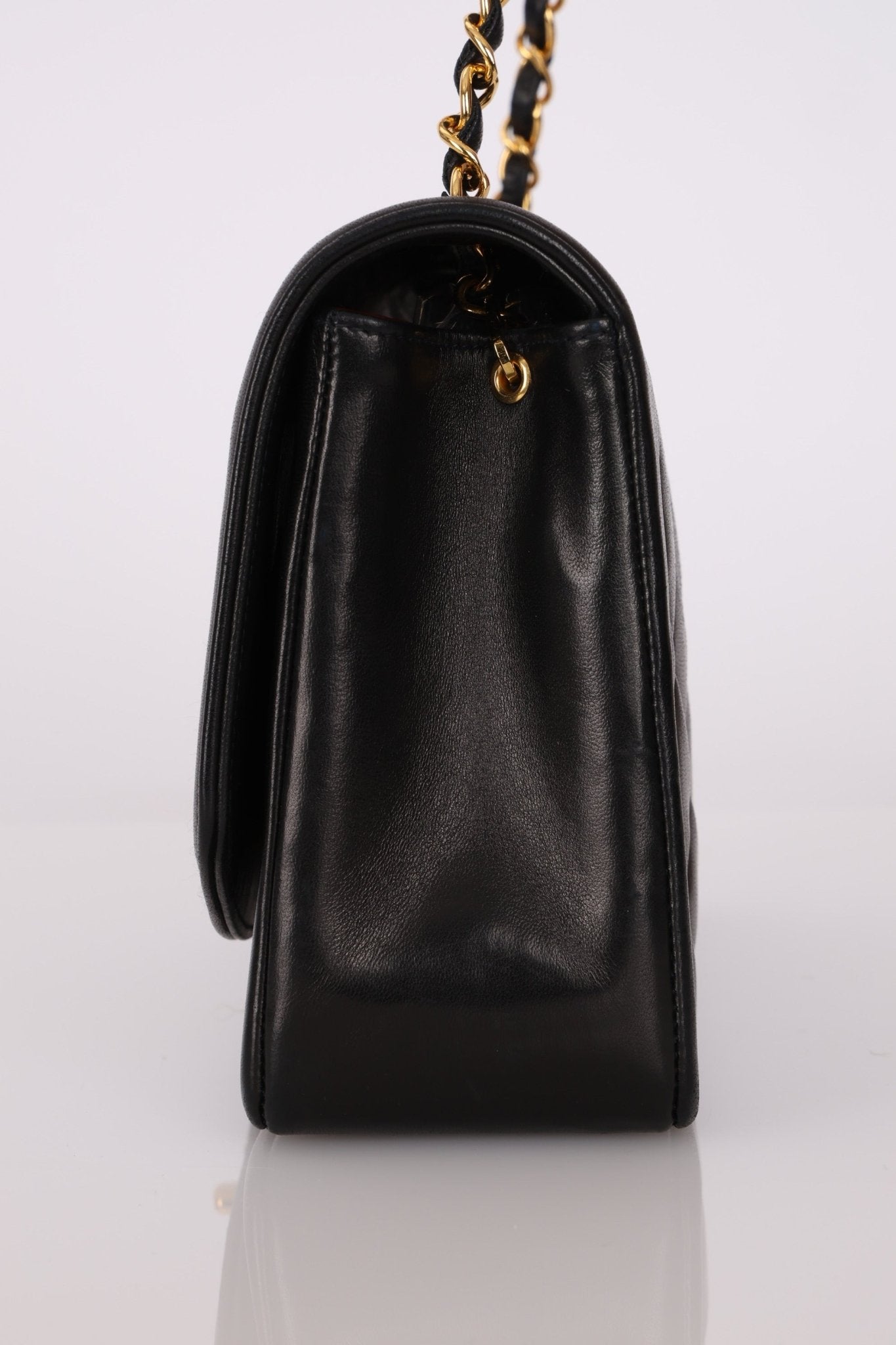 Chanel 1991 Lambskin Medium Diana - FashioNica