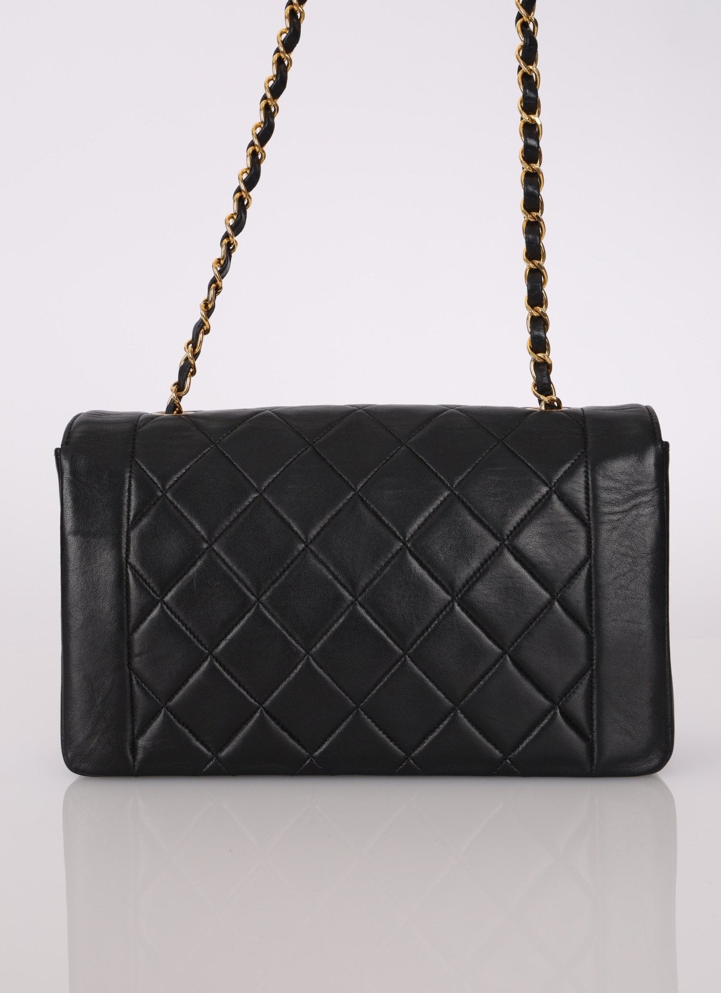 Chanel 1991 Lambskin Medium Diana - FashioNica