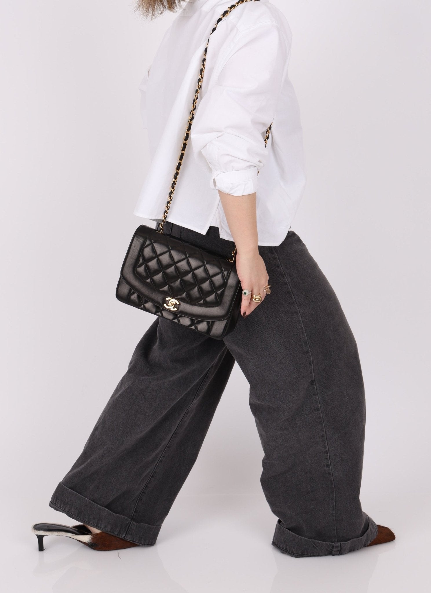 Chanel 1991 Lambskin Medium Diana - FashioNica