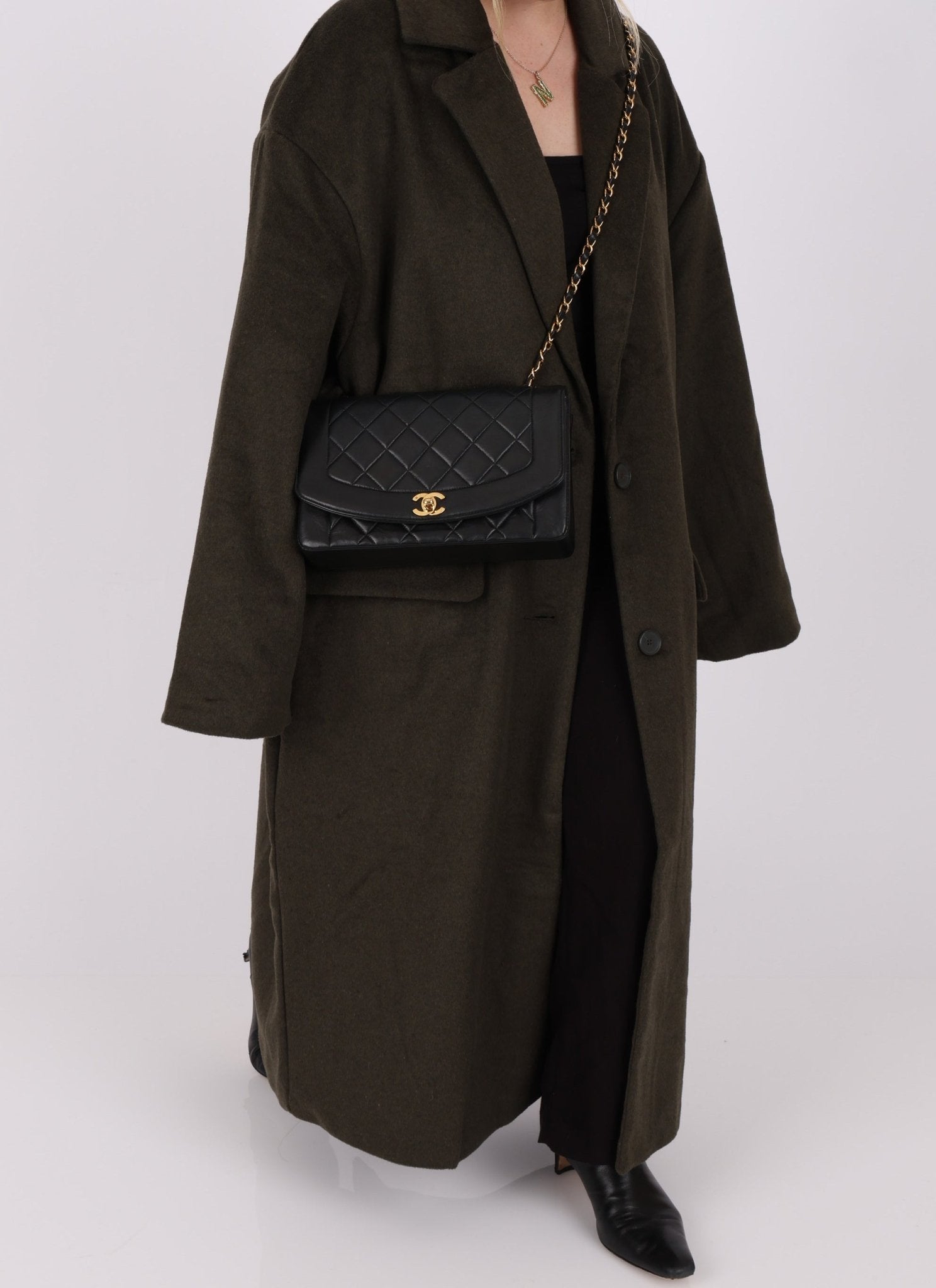 Chanel 1991 Lambskin Medium Diana - FashioNica