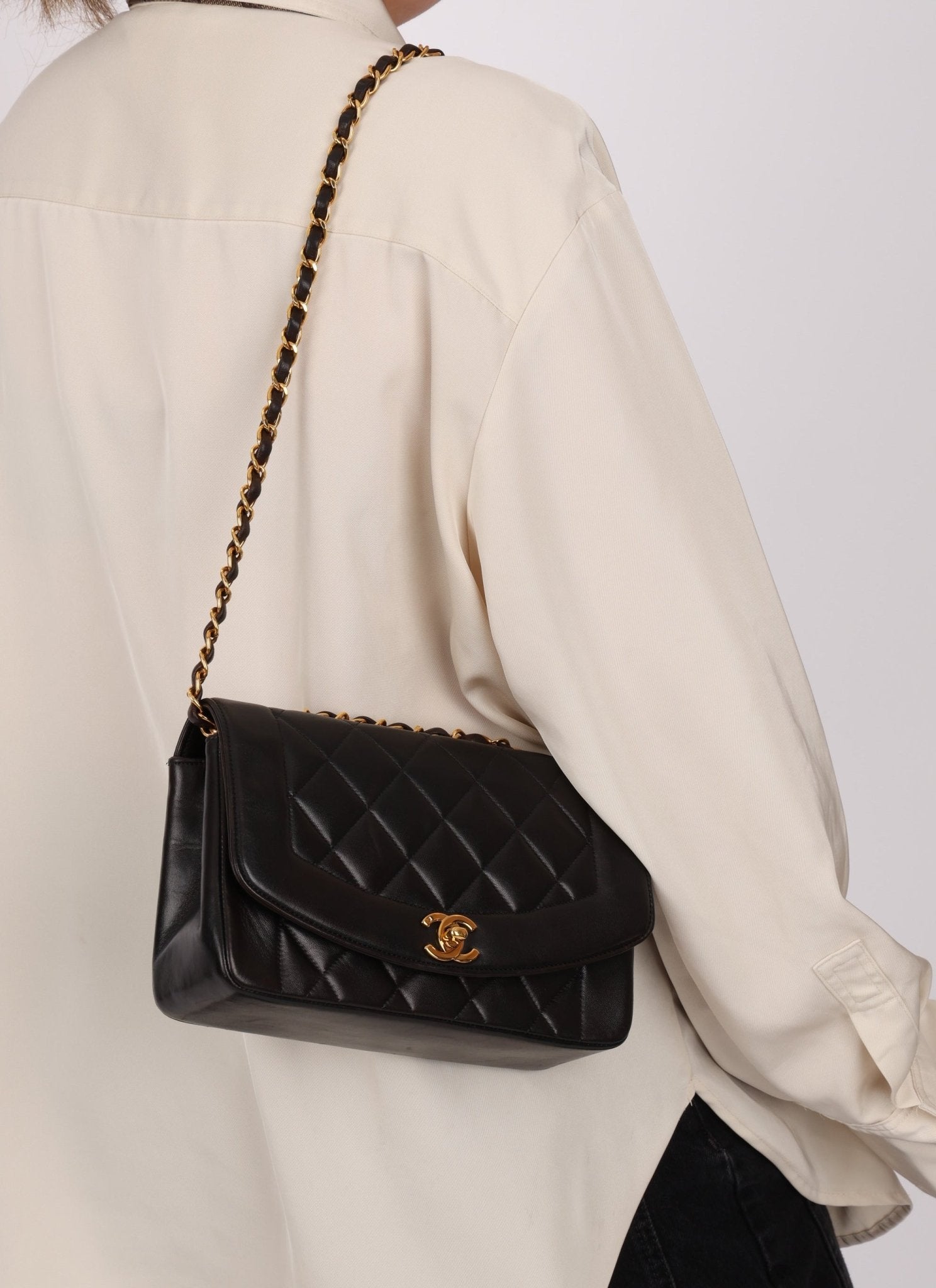 Chanel 1991 Lambskin Small Diana - FashioNica