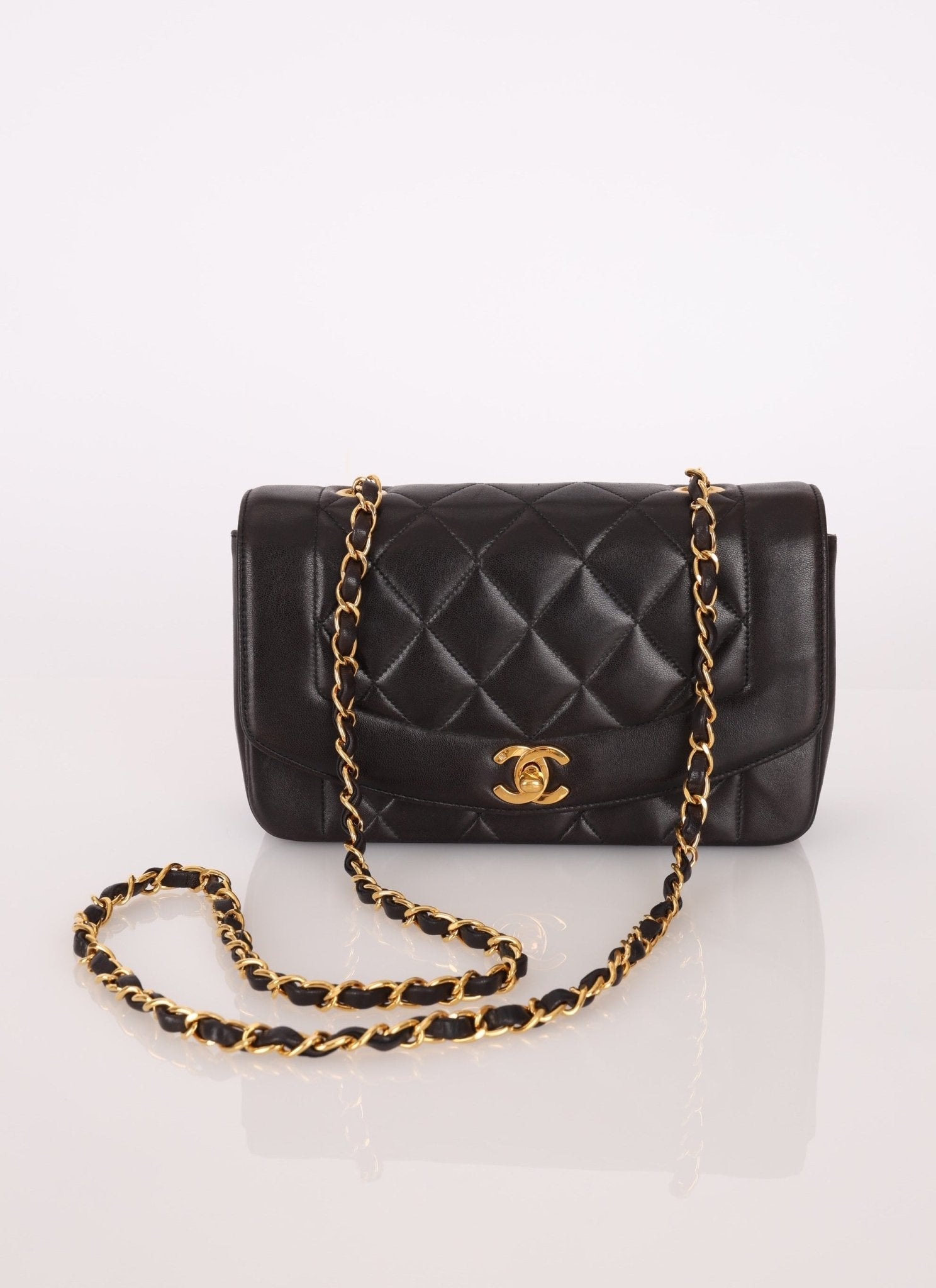 Chanel 1991 Lambskin Small Diana - FashioNica