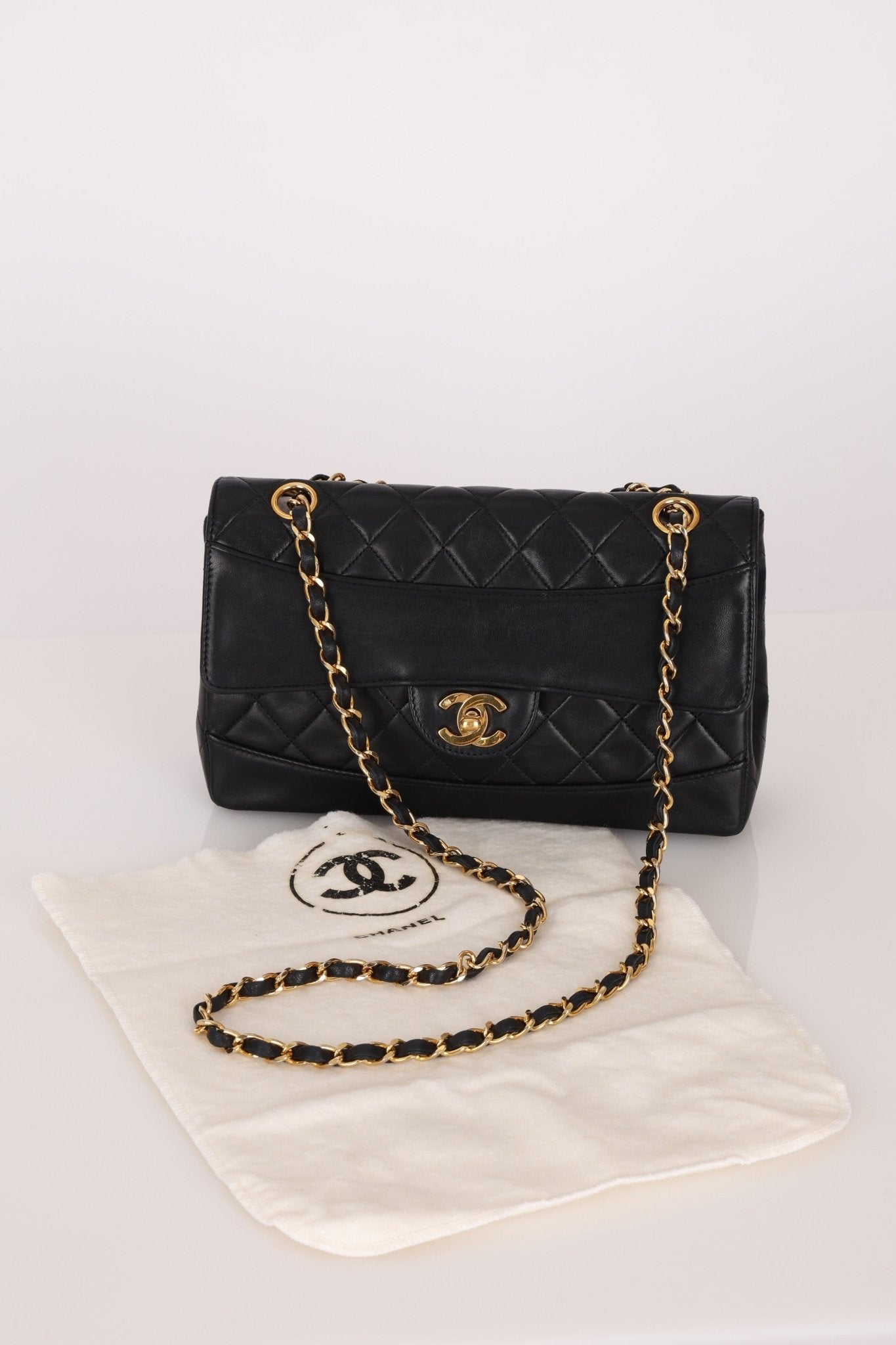Chanel 1991 Lambskin Turnlock Single Flap 24k GP - FashioNica