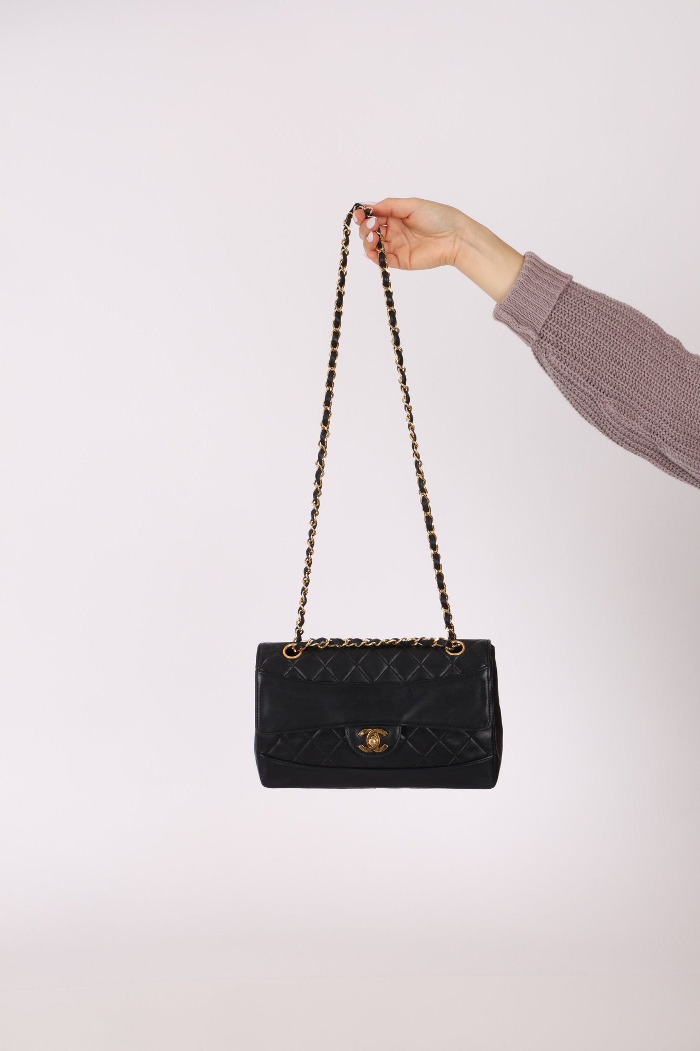 Chanel 1991 Lambskin Turnlock Single Flap 24k GP - FashioNica