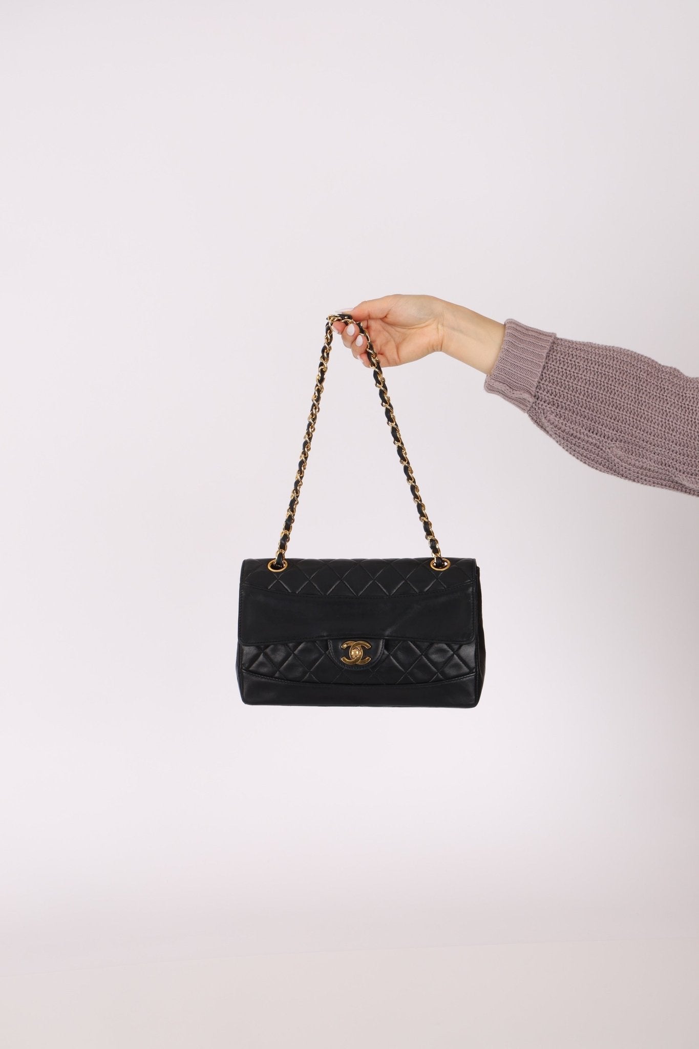 Chanel 1991 Lambskin Turnlock Single Flap 24k GP - FashioNica