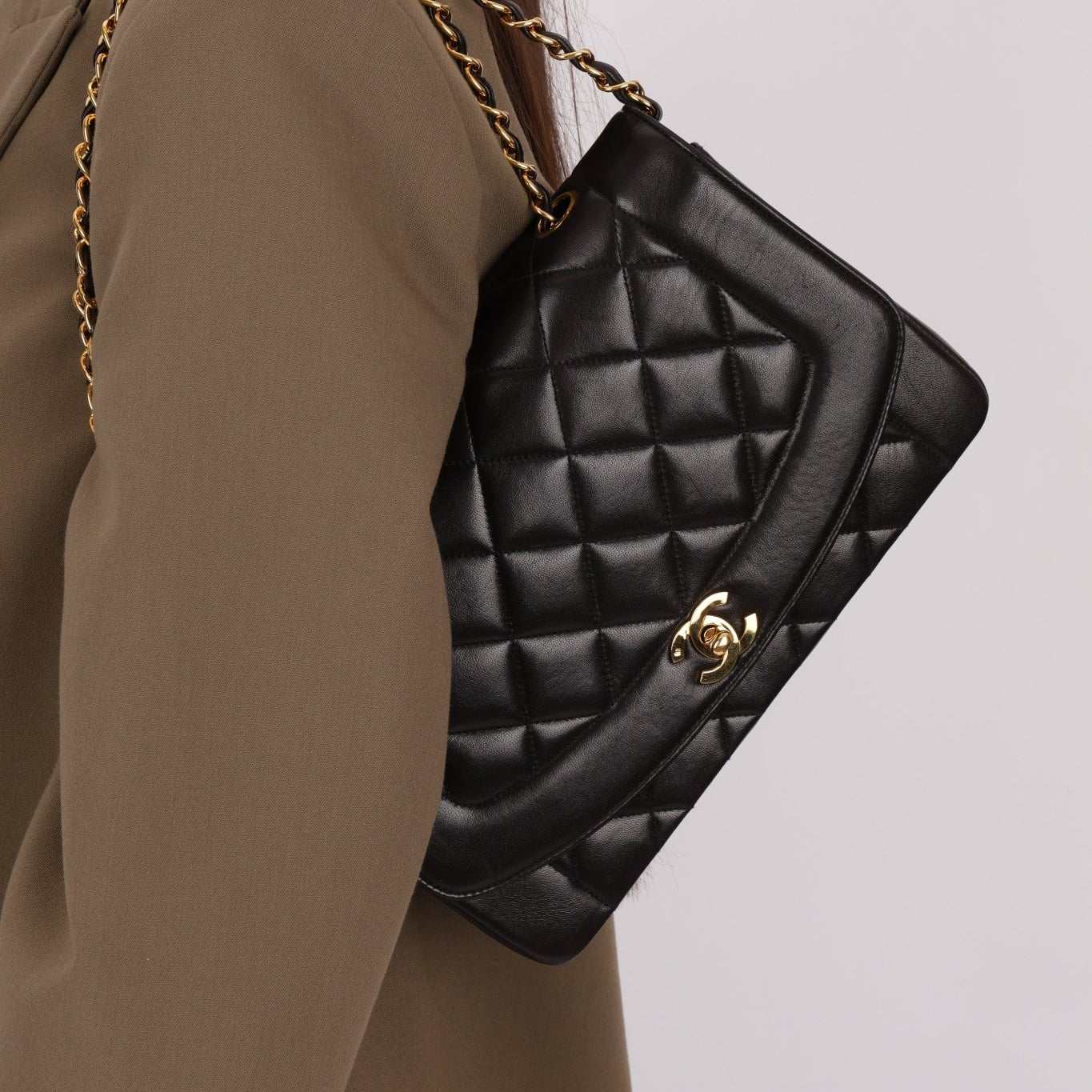 Chanel 1993 Lambskin Medium Diana Flap 24K GP - FashioNica